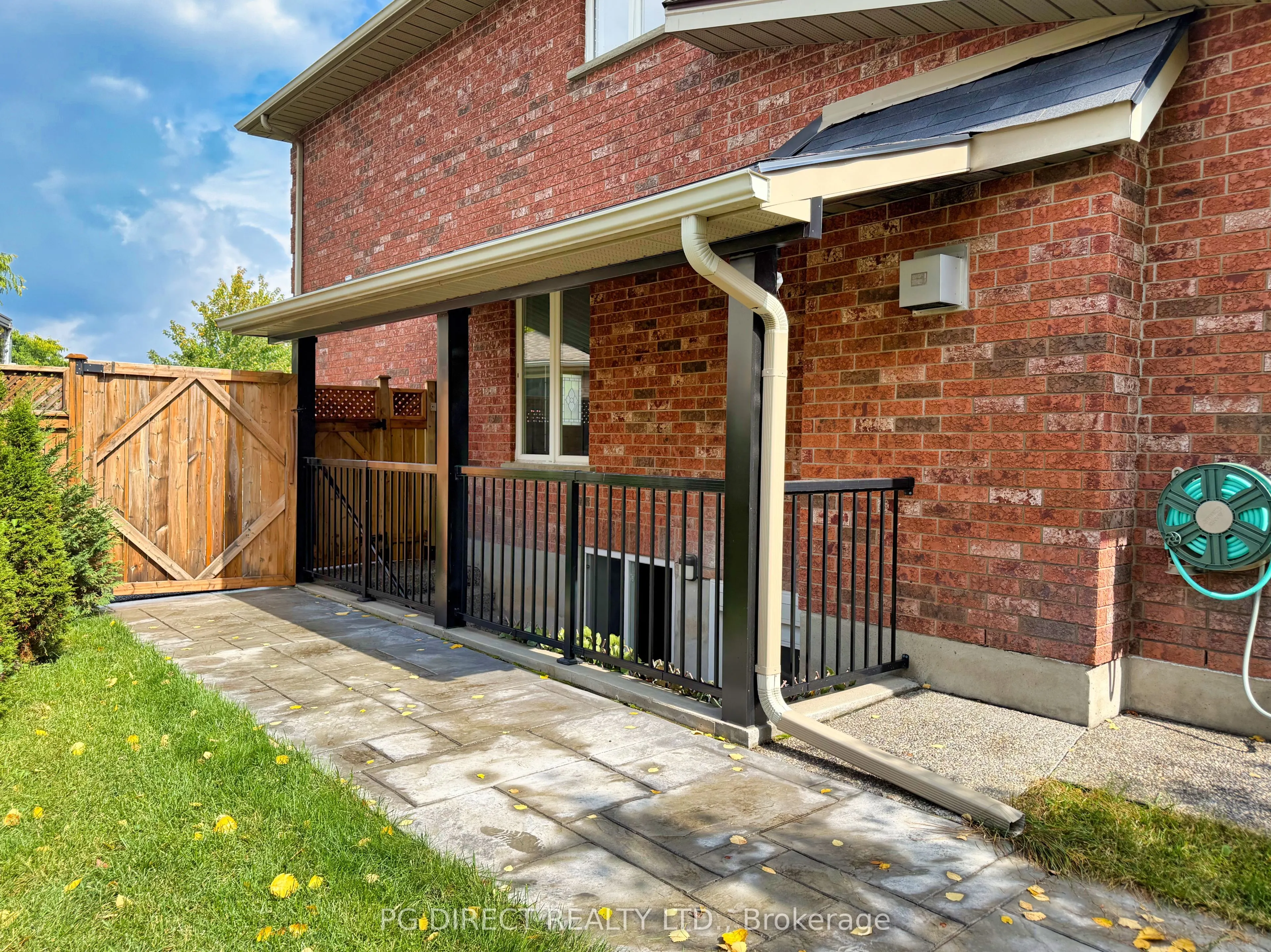 32 Elsley Court