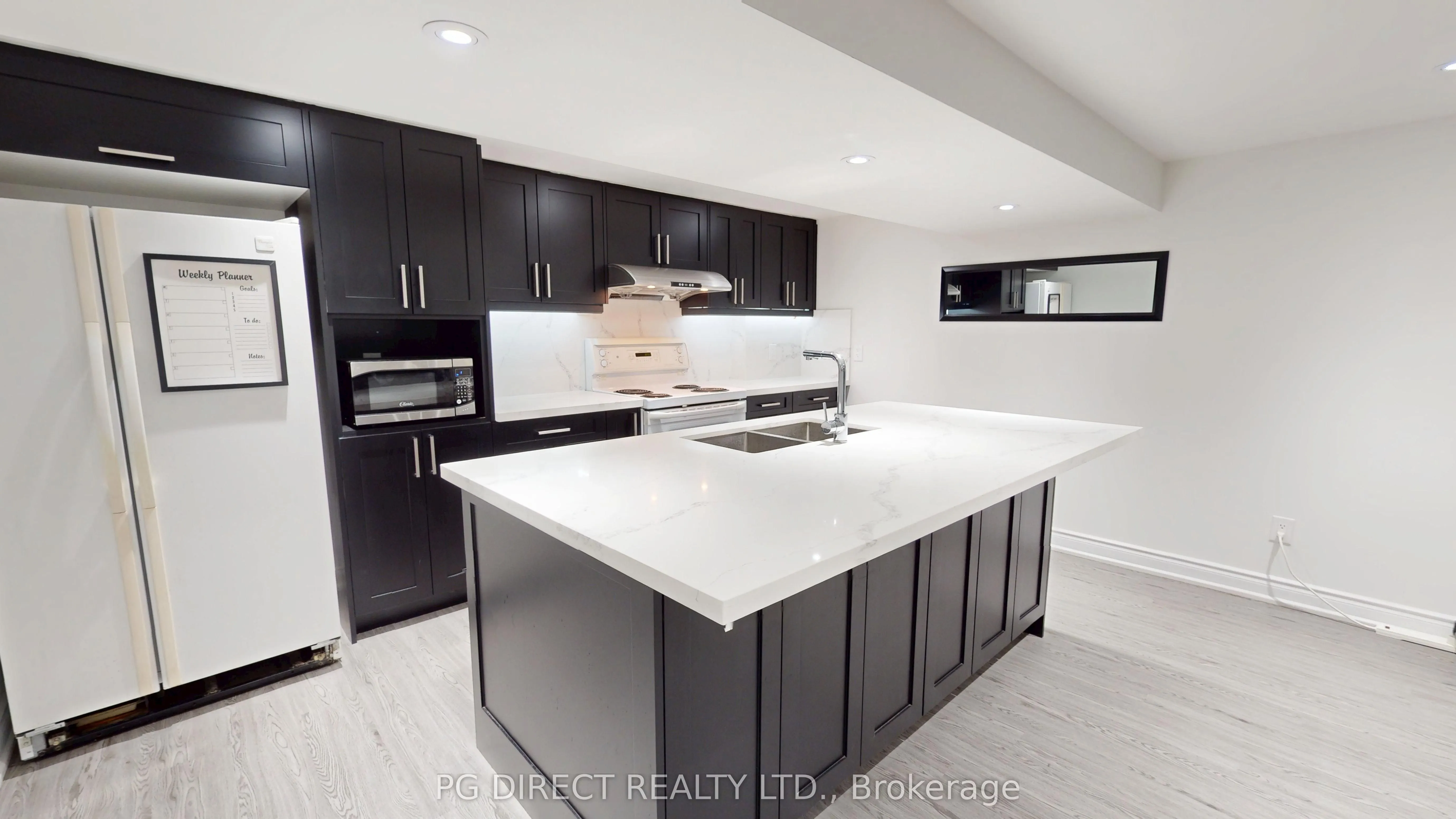 32 Elsley Court