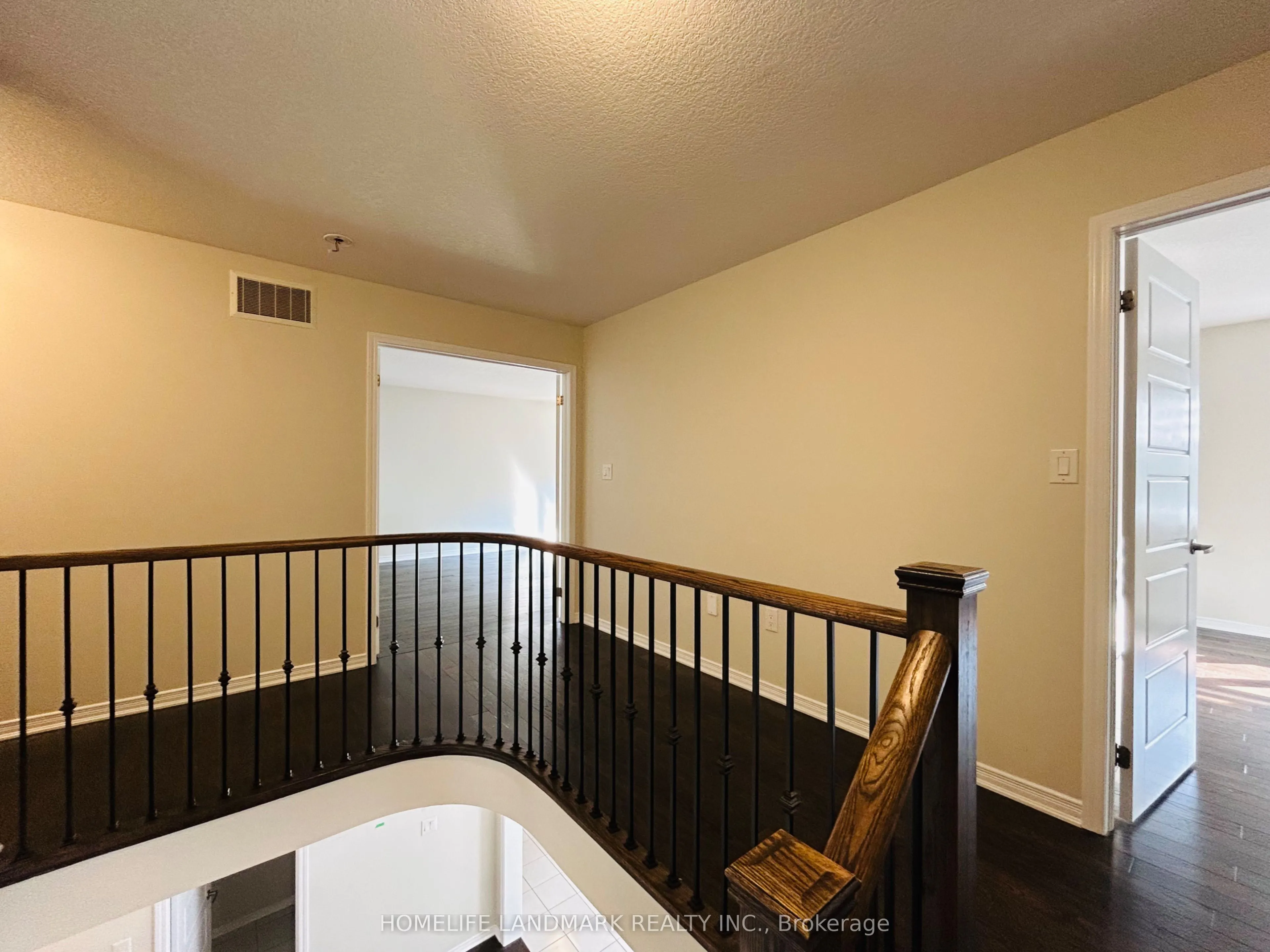 97 Cactus Crescent