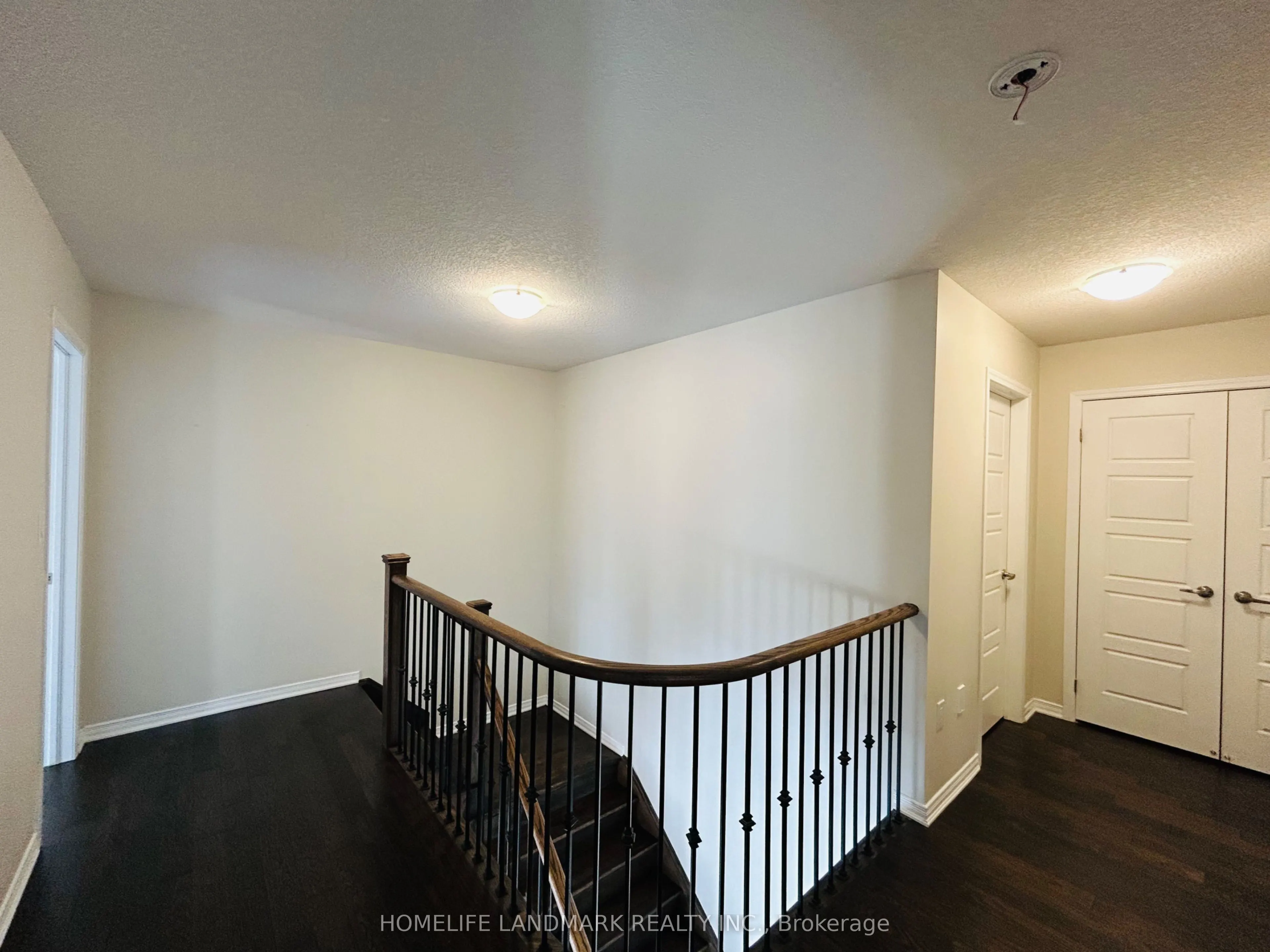 97 Cactus Crescent