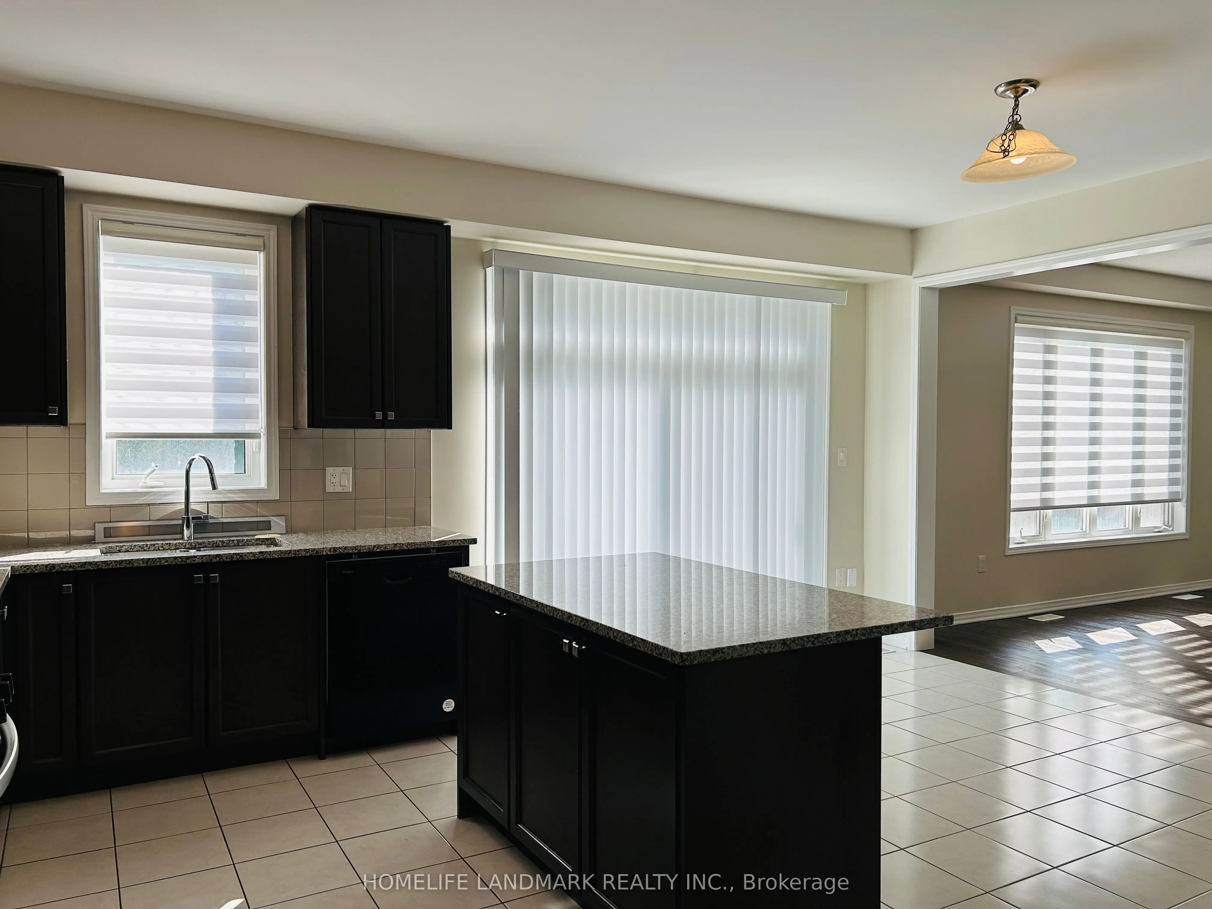97 Cactus Crescent
