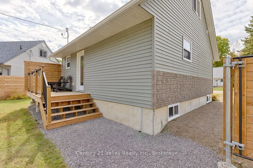 557 Sullivan Street