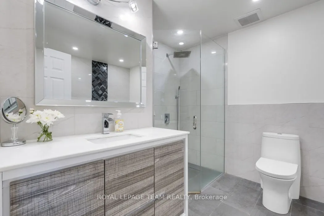 13 Grammercy Parkway