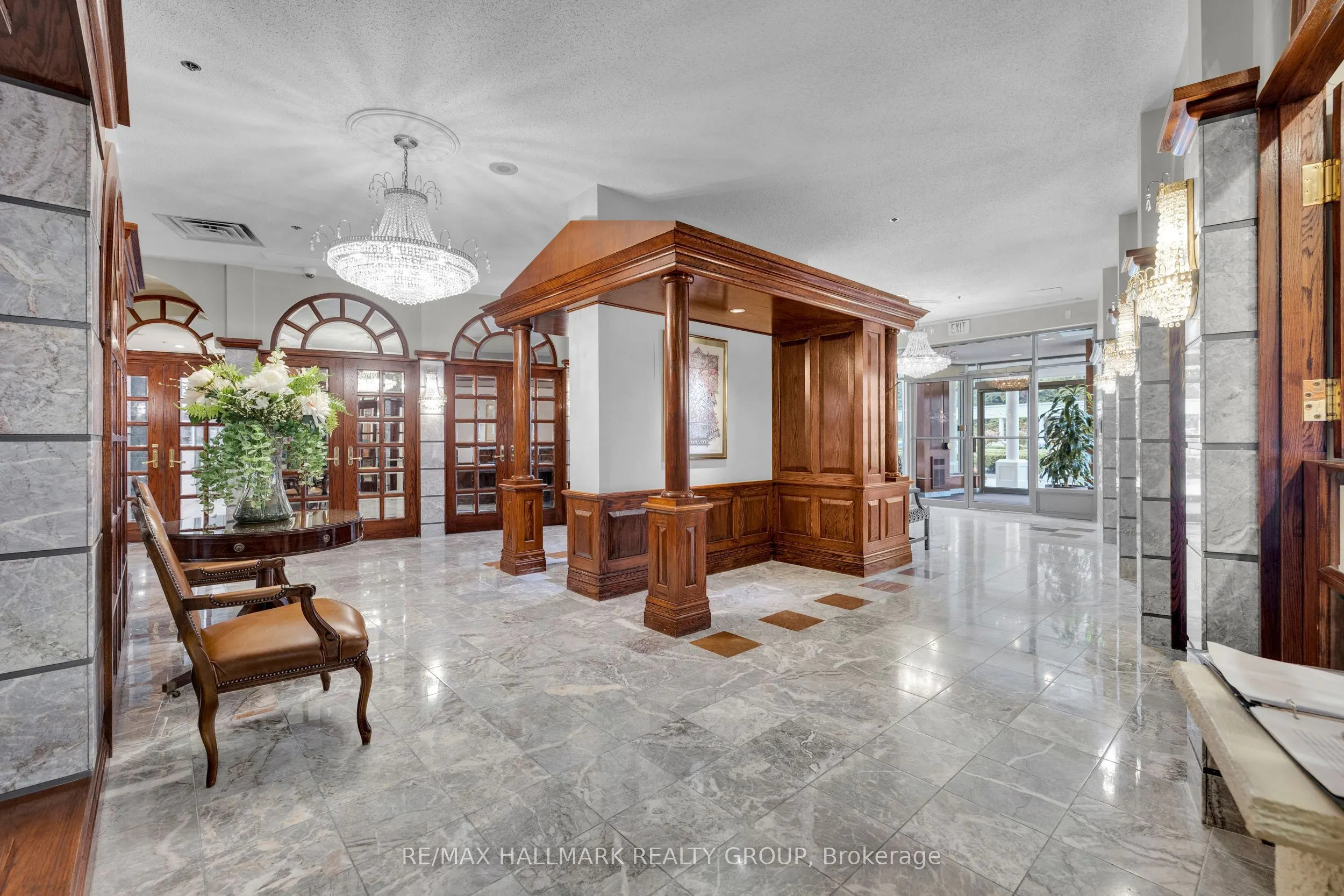 1480 Riverside Drive, #2204
