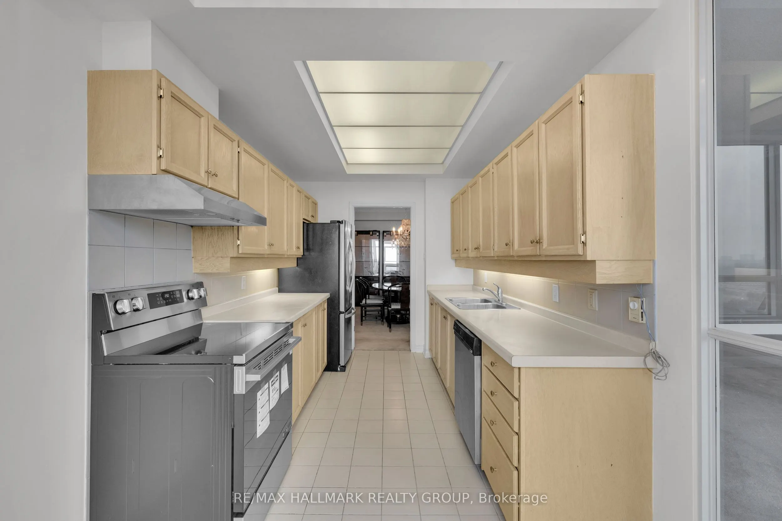 1480 Riverside Drive, #2204