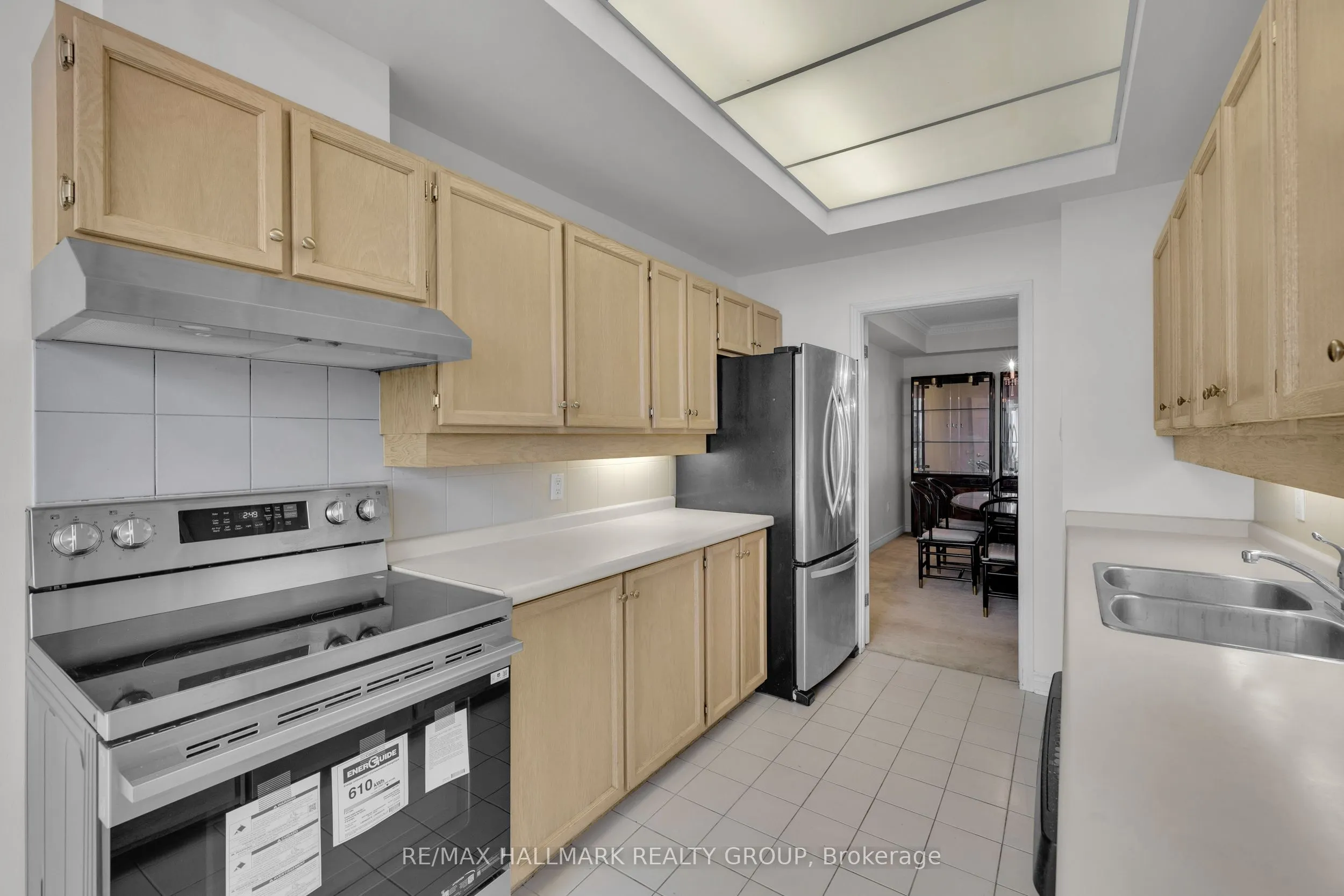 1480 Riverside Drive, #2204