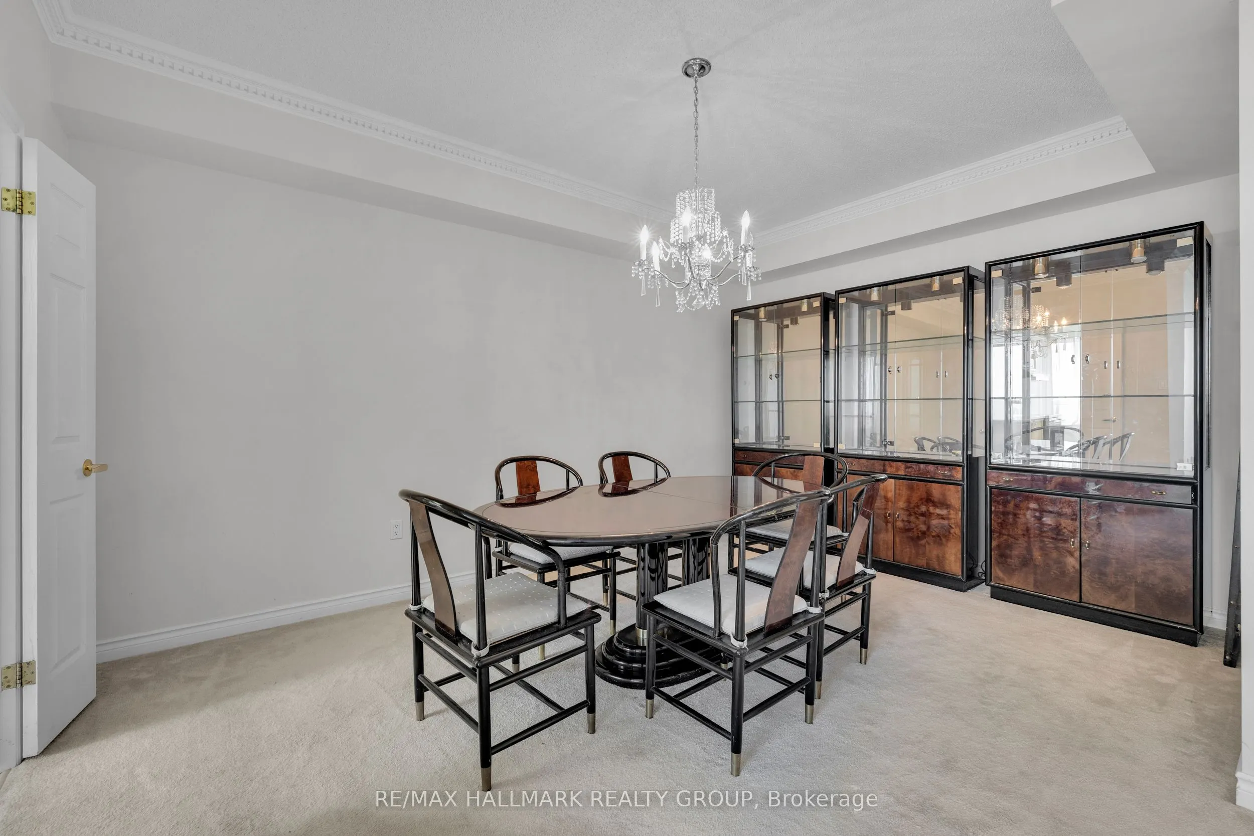 1480 Riverside Drive, #2204