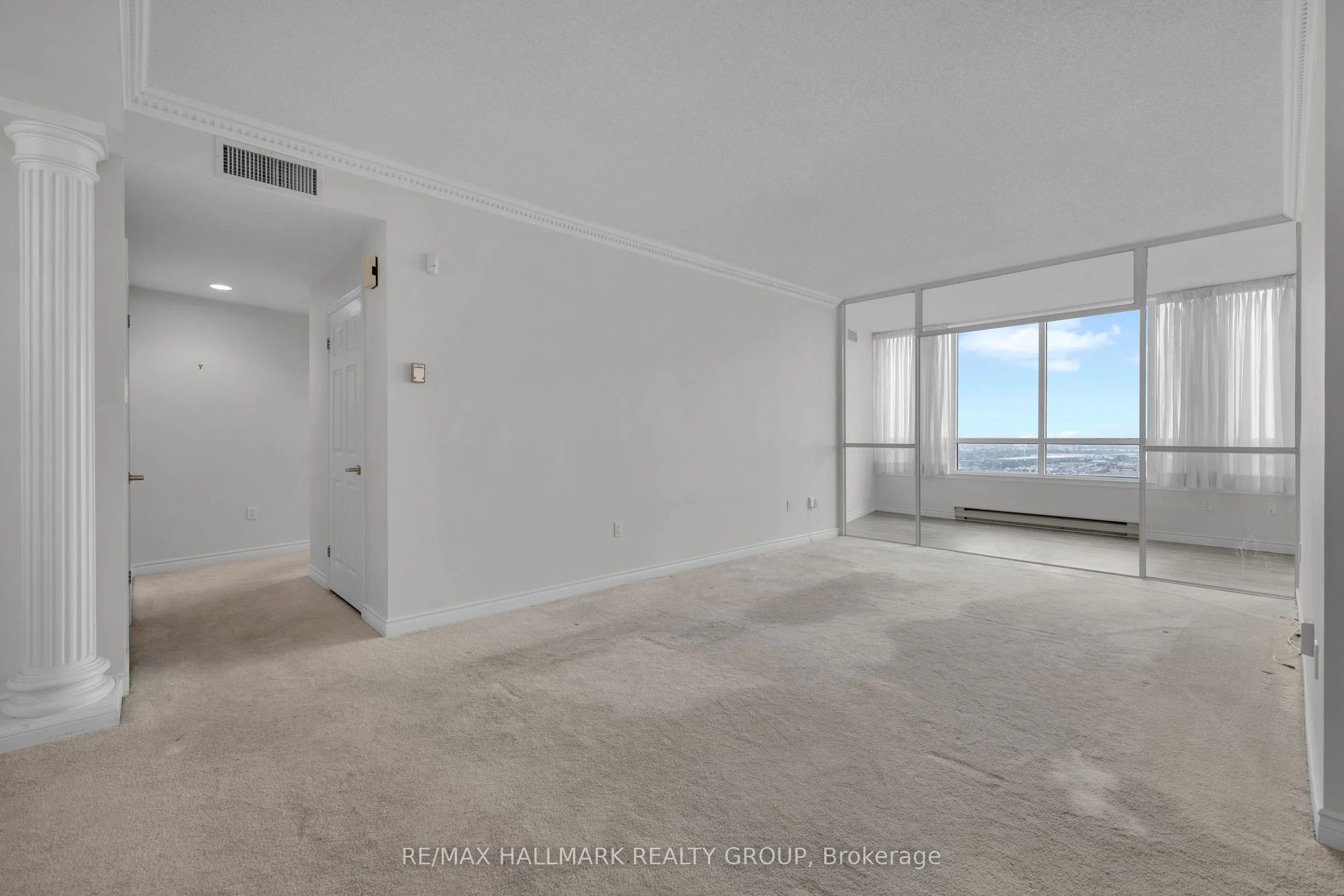 1480 Riverside Drive, #2204