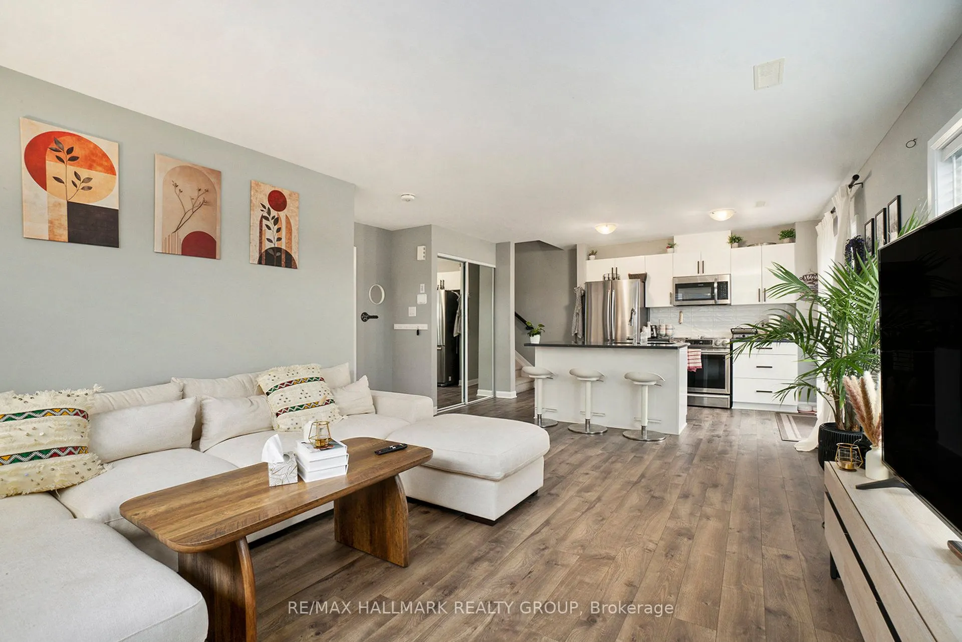 512 Decoeur Drive, #B