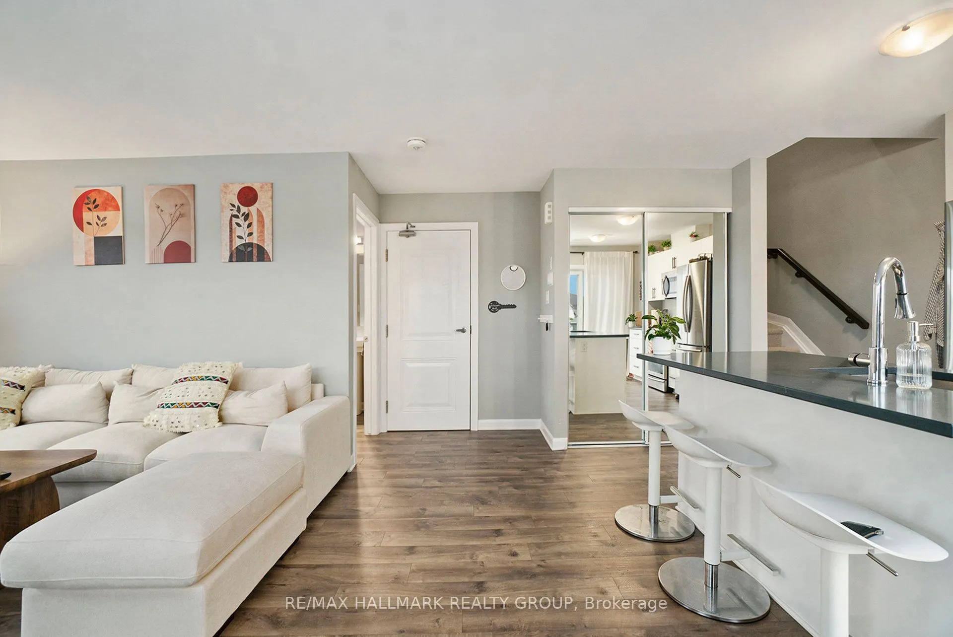 512 Decoeur Drive, #B