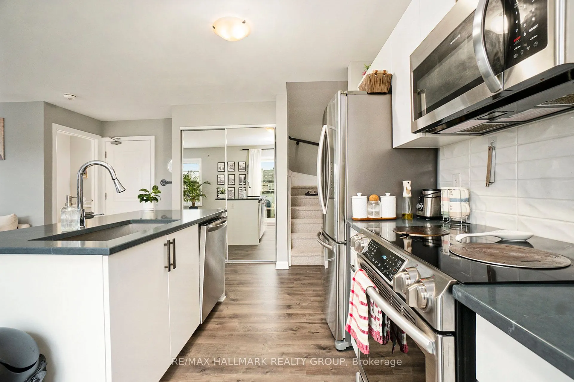 512 Decoeur Drive, #B