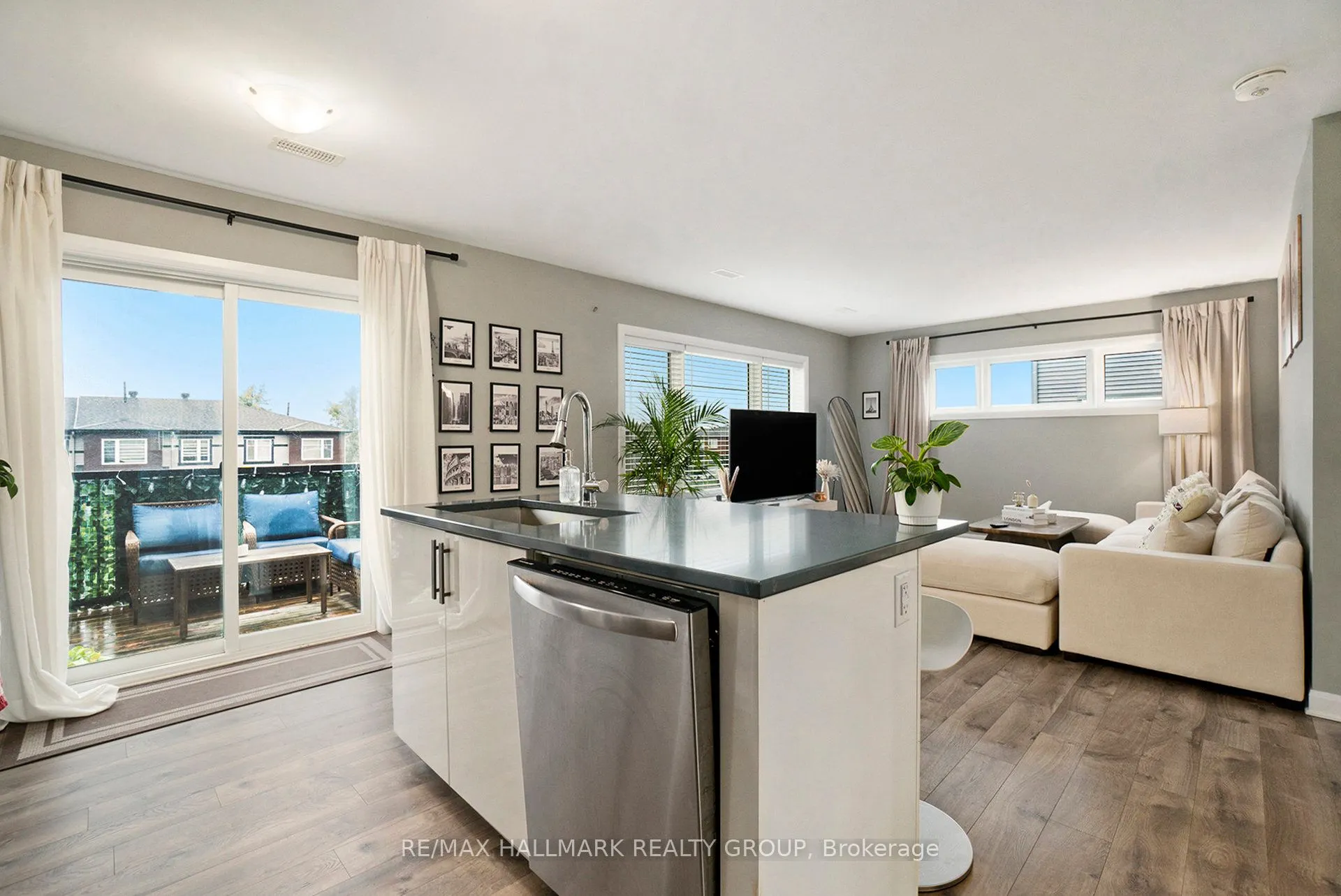 512 Decoeur Drive, #B