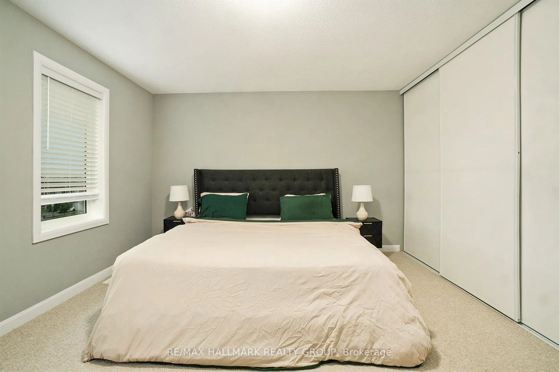 512 Decoeur Drive, #B