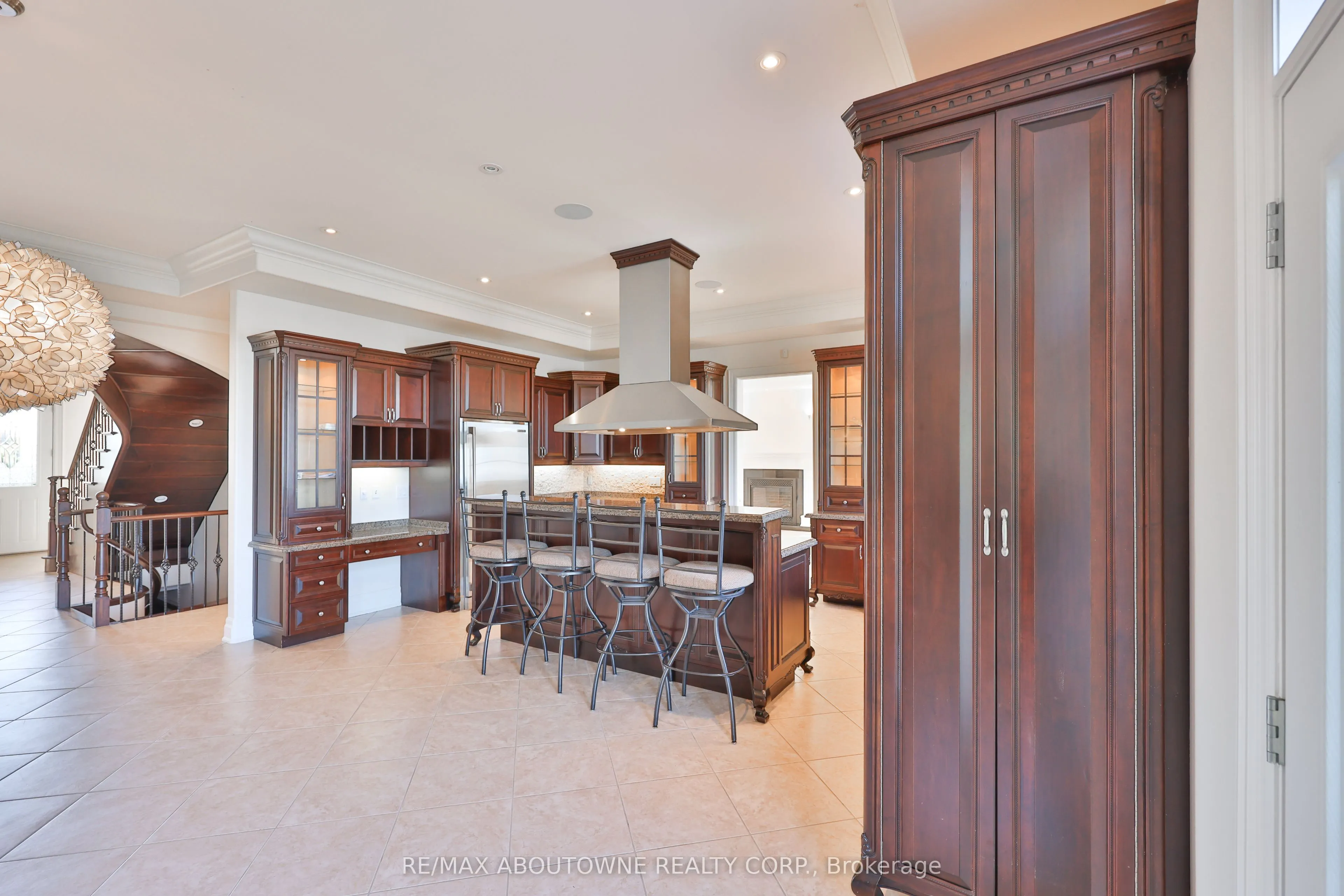 803 Ridge Road