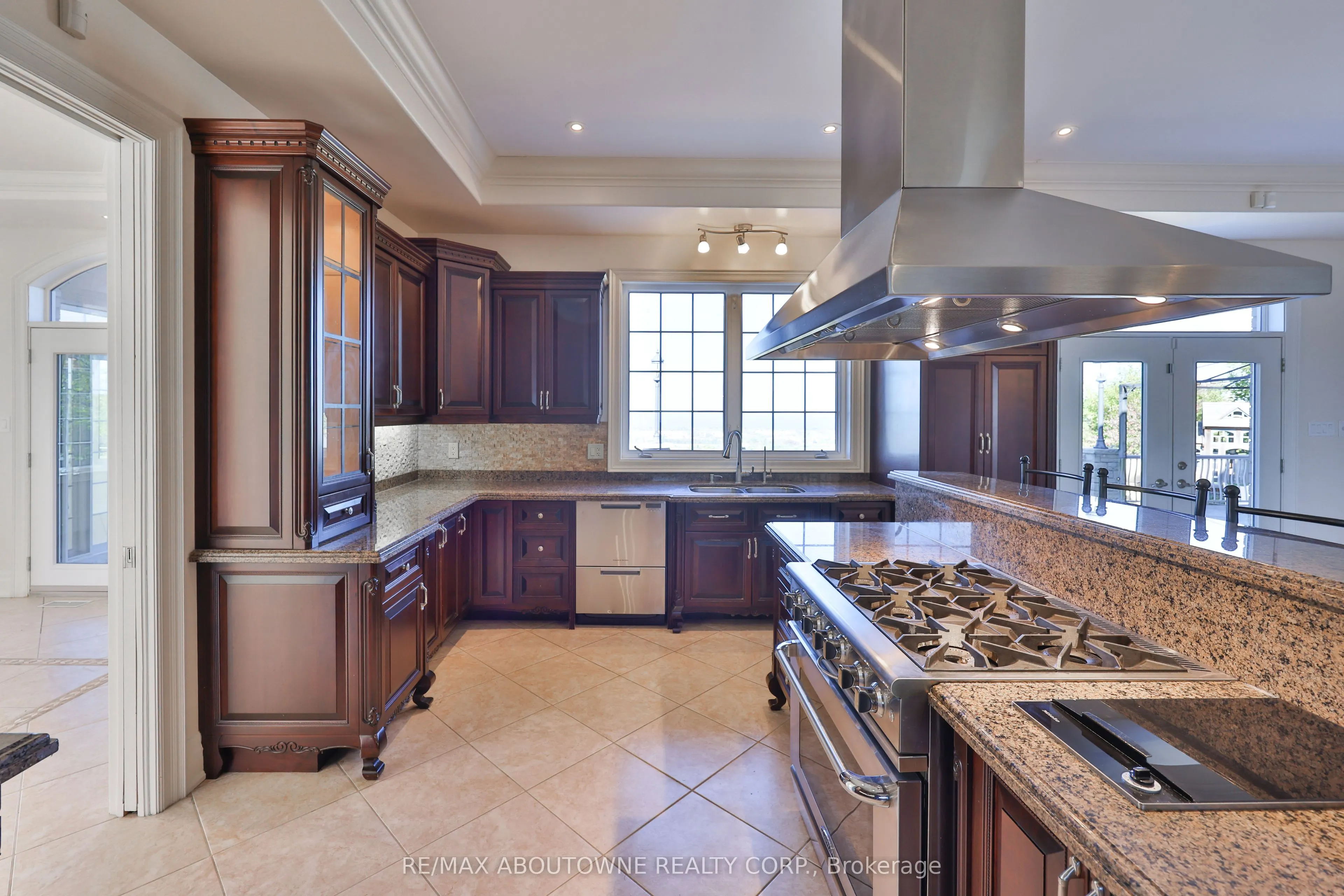 803 Ridge Road