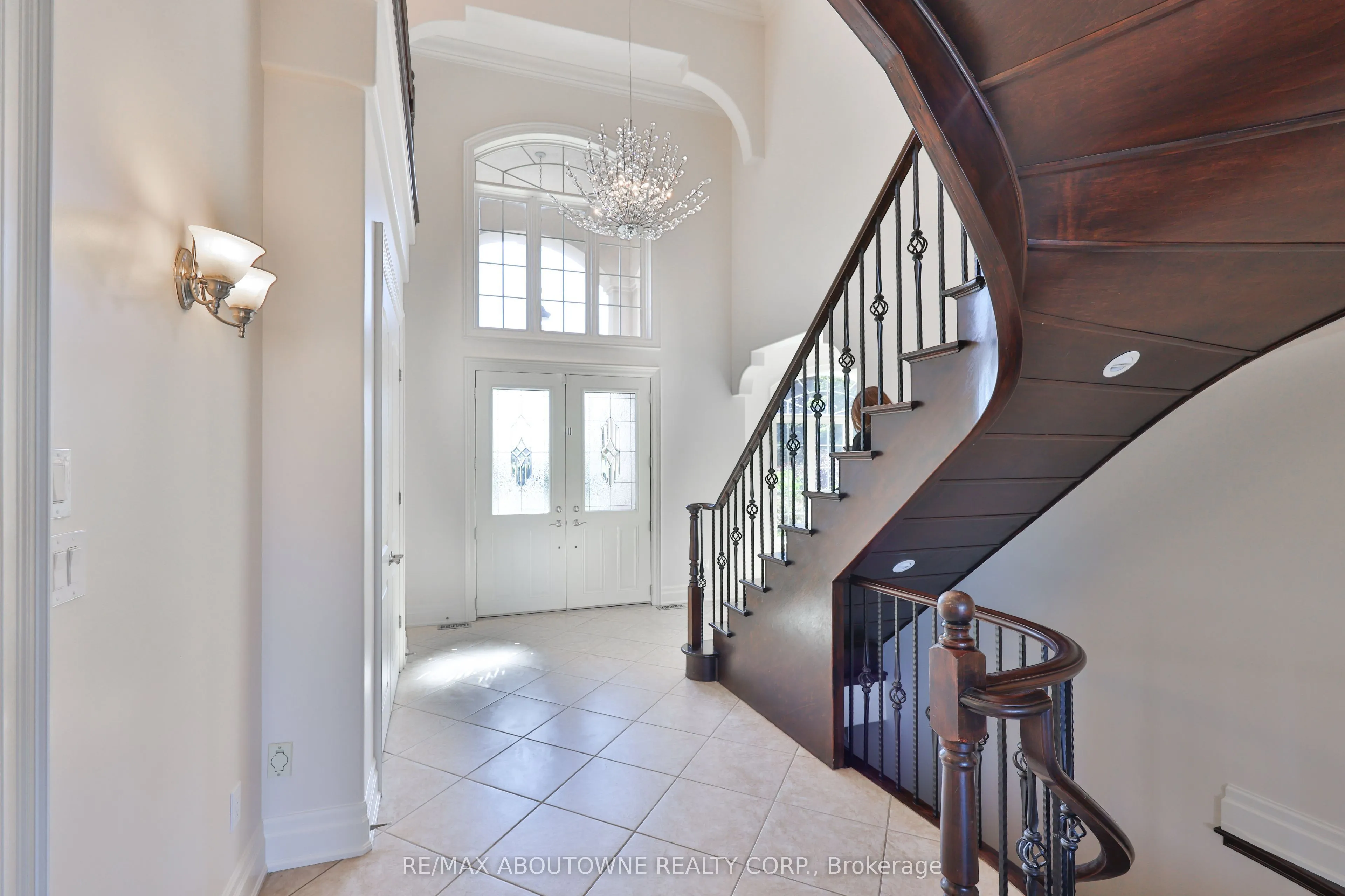 803 Ridge Road