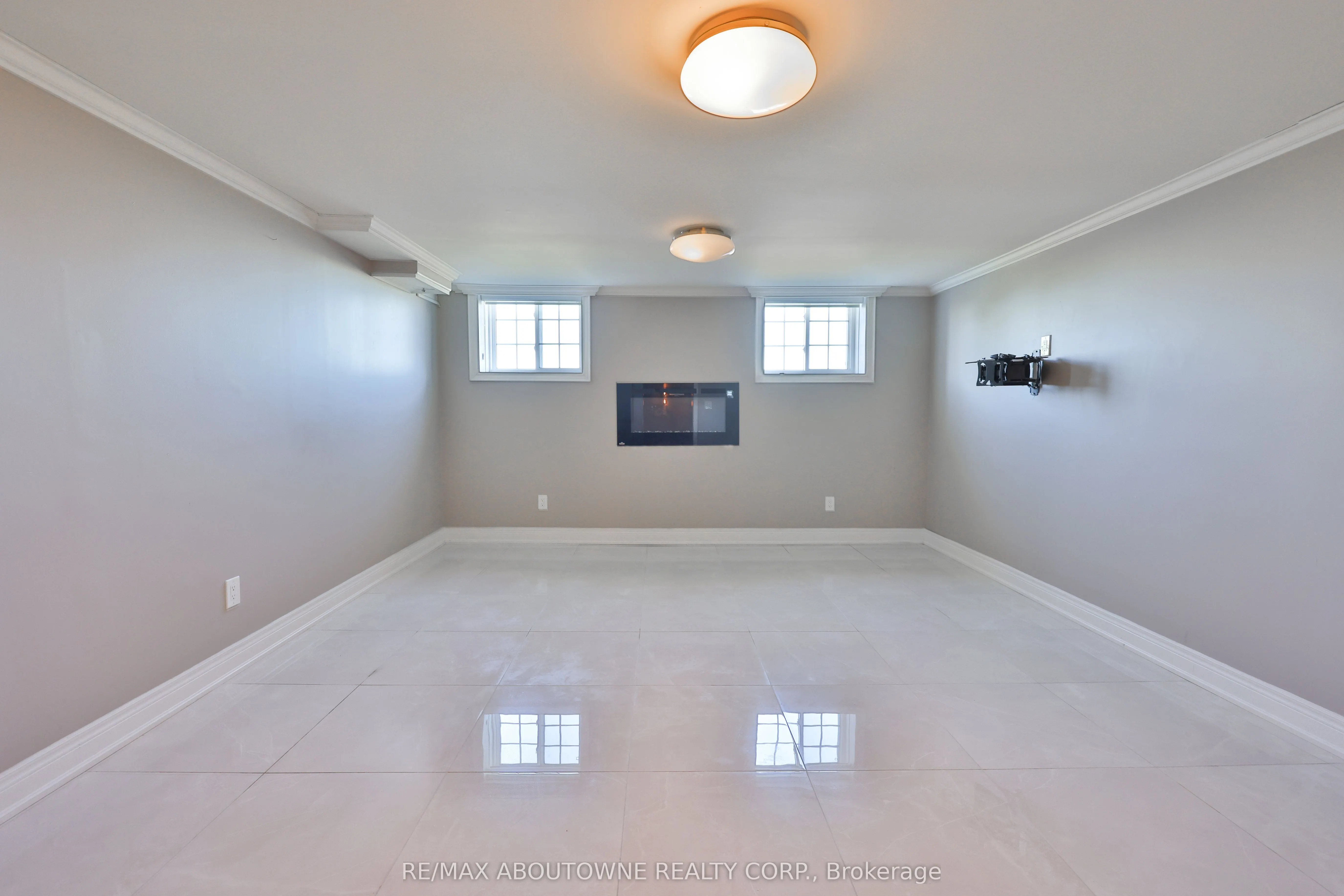 803 Ridge Road