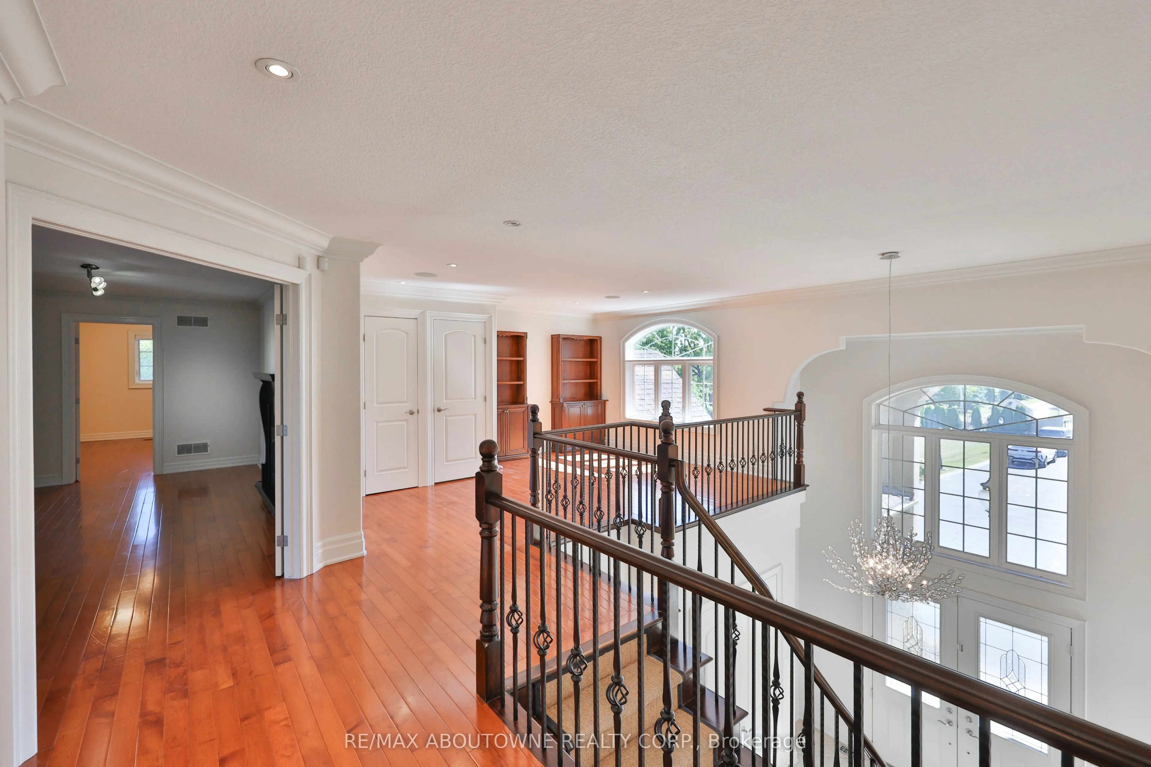 803 Ridge Road