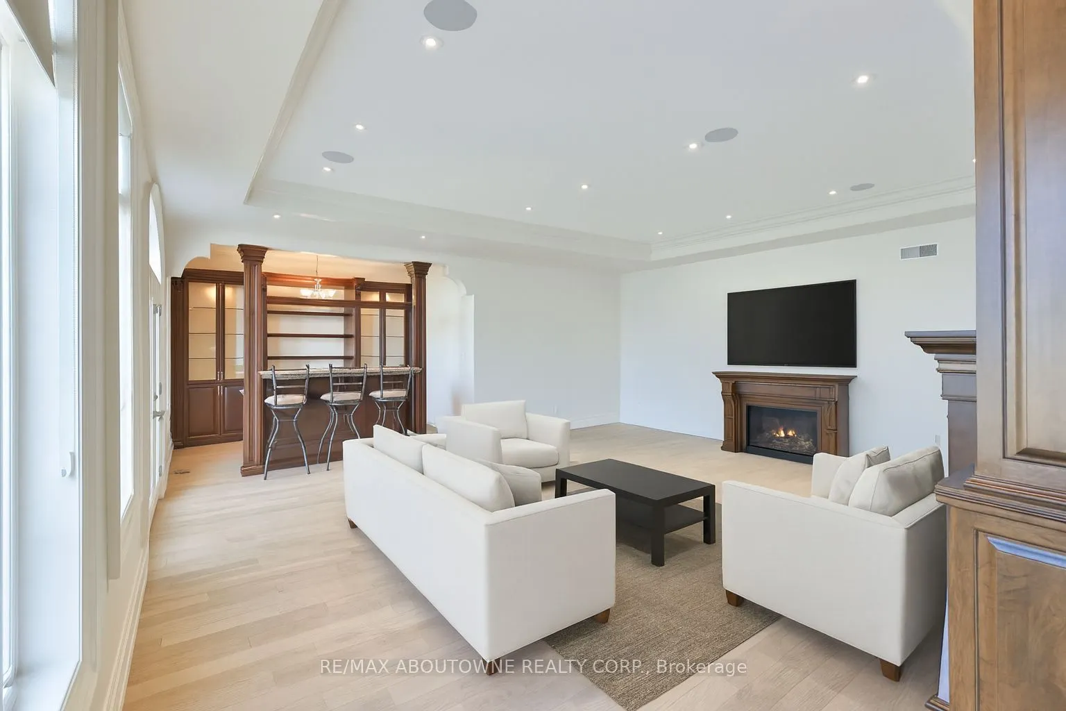 803 Ridge Road