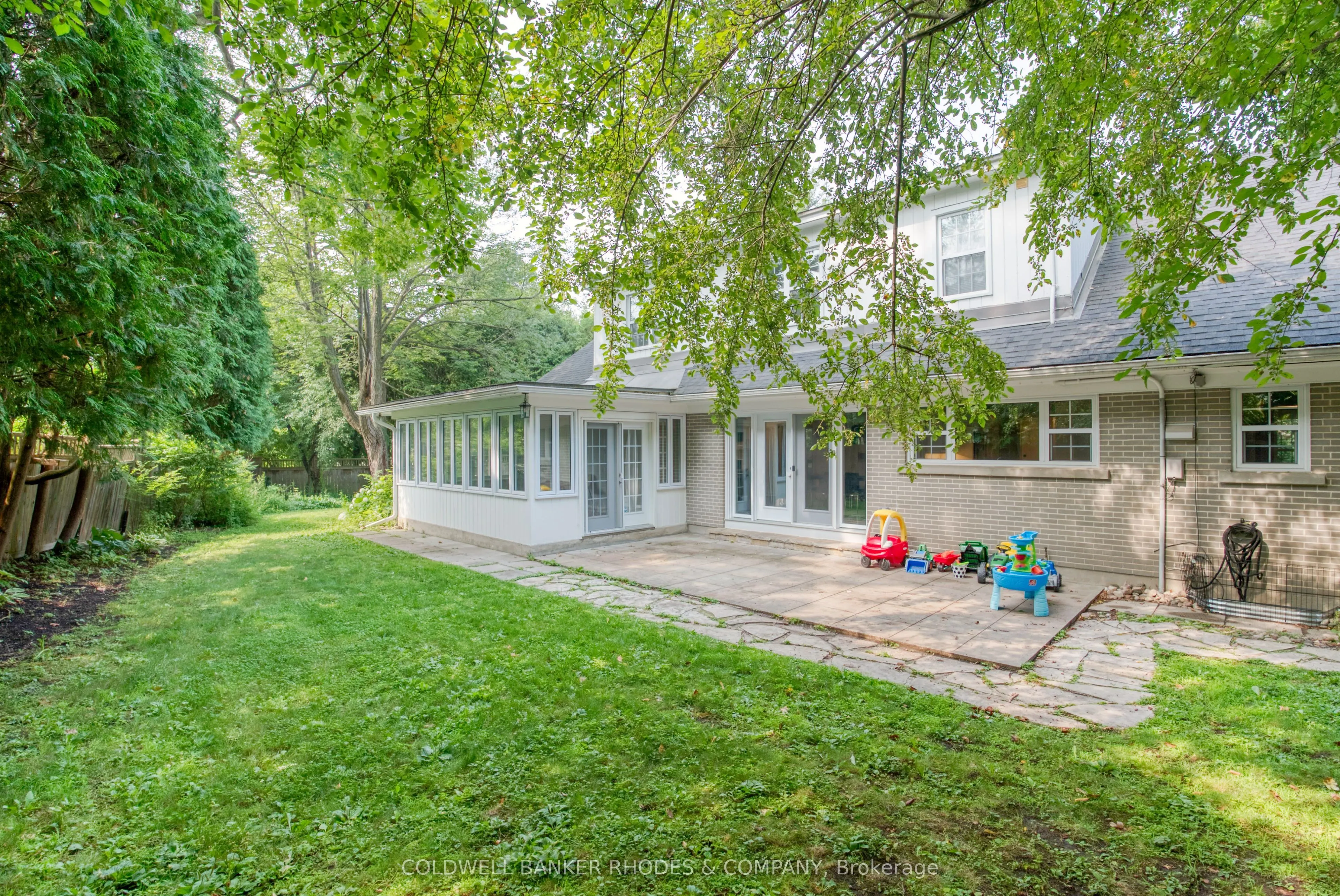 150 Lakeway Drive