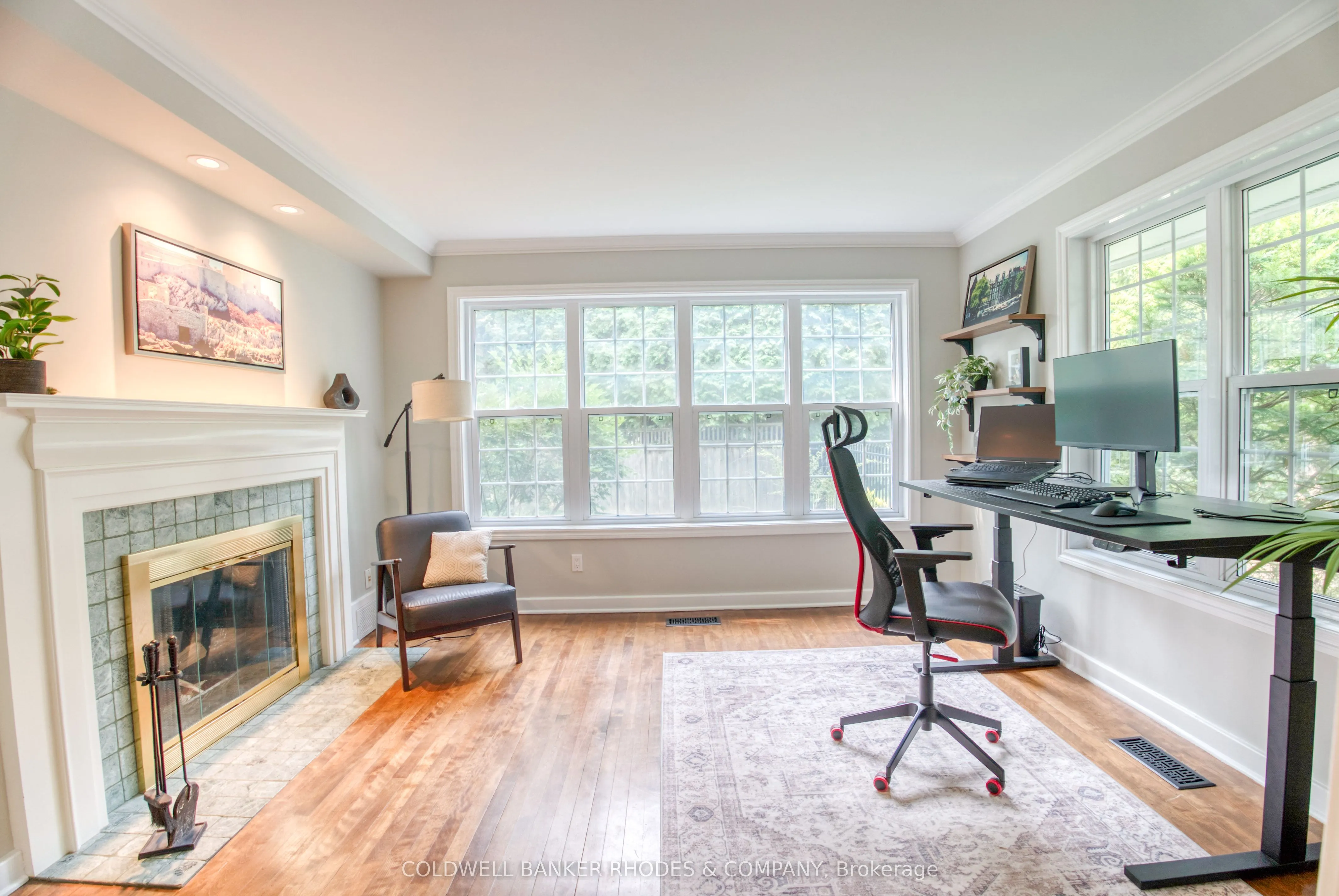 150 Lakeway Drive