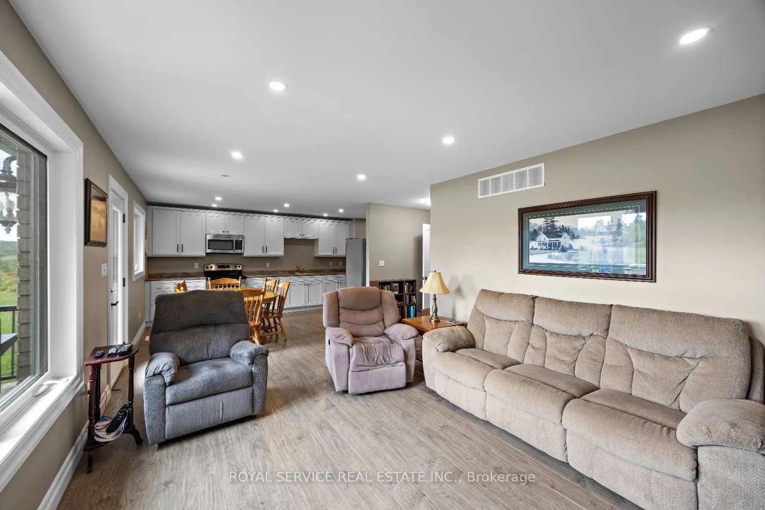 381 Sharpe Line
