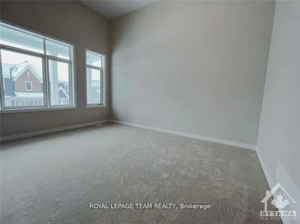 722 VENNECY Terrace