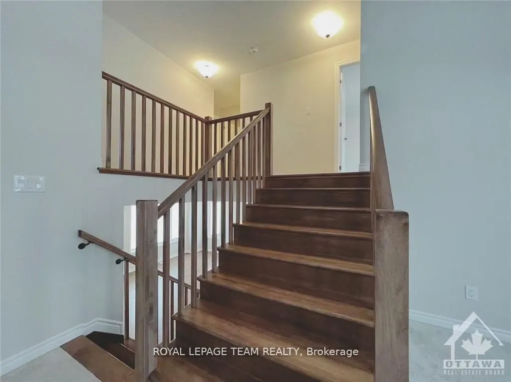 722 VENNECY Terrace
