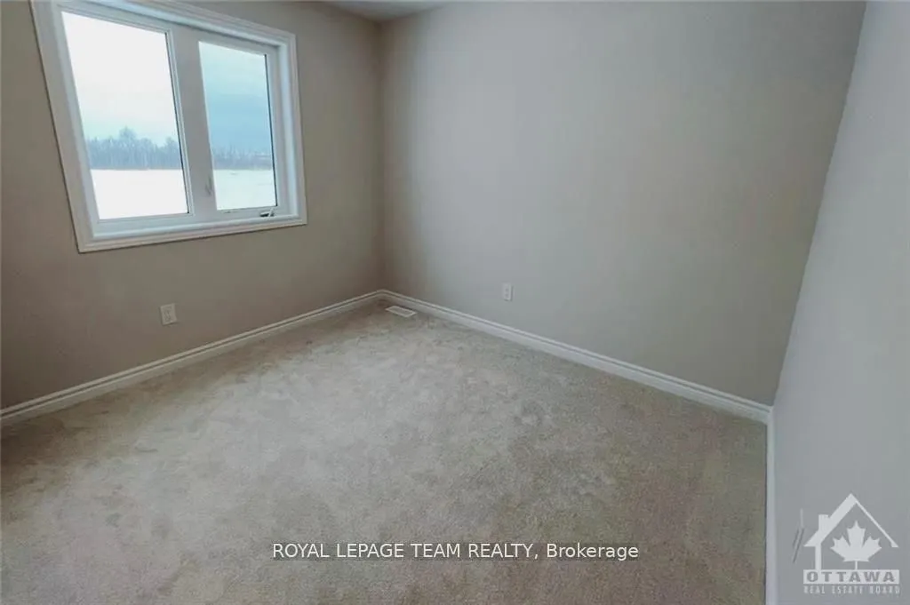 722 VENNECY Terrace