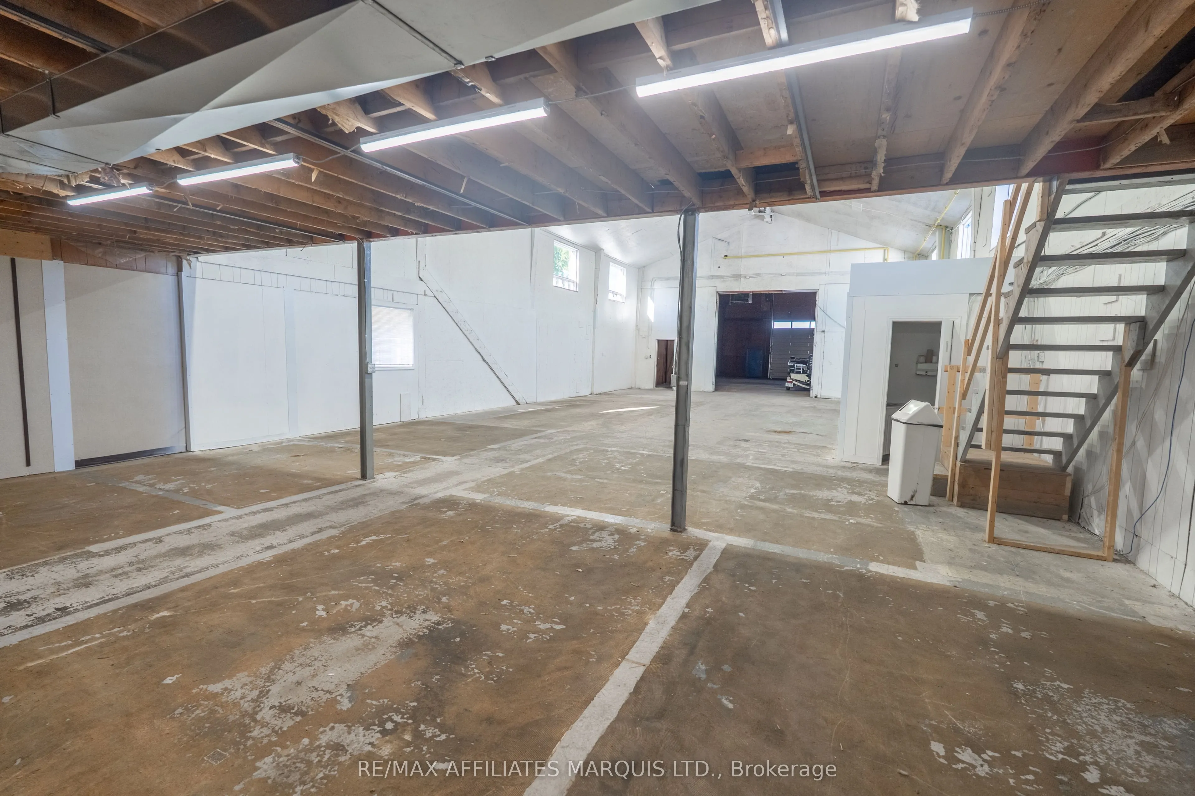 1397 Rosemount Avenue