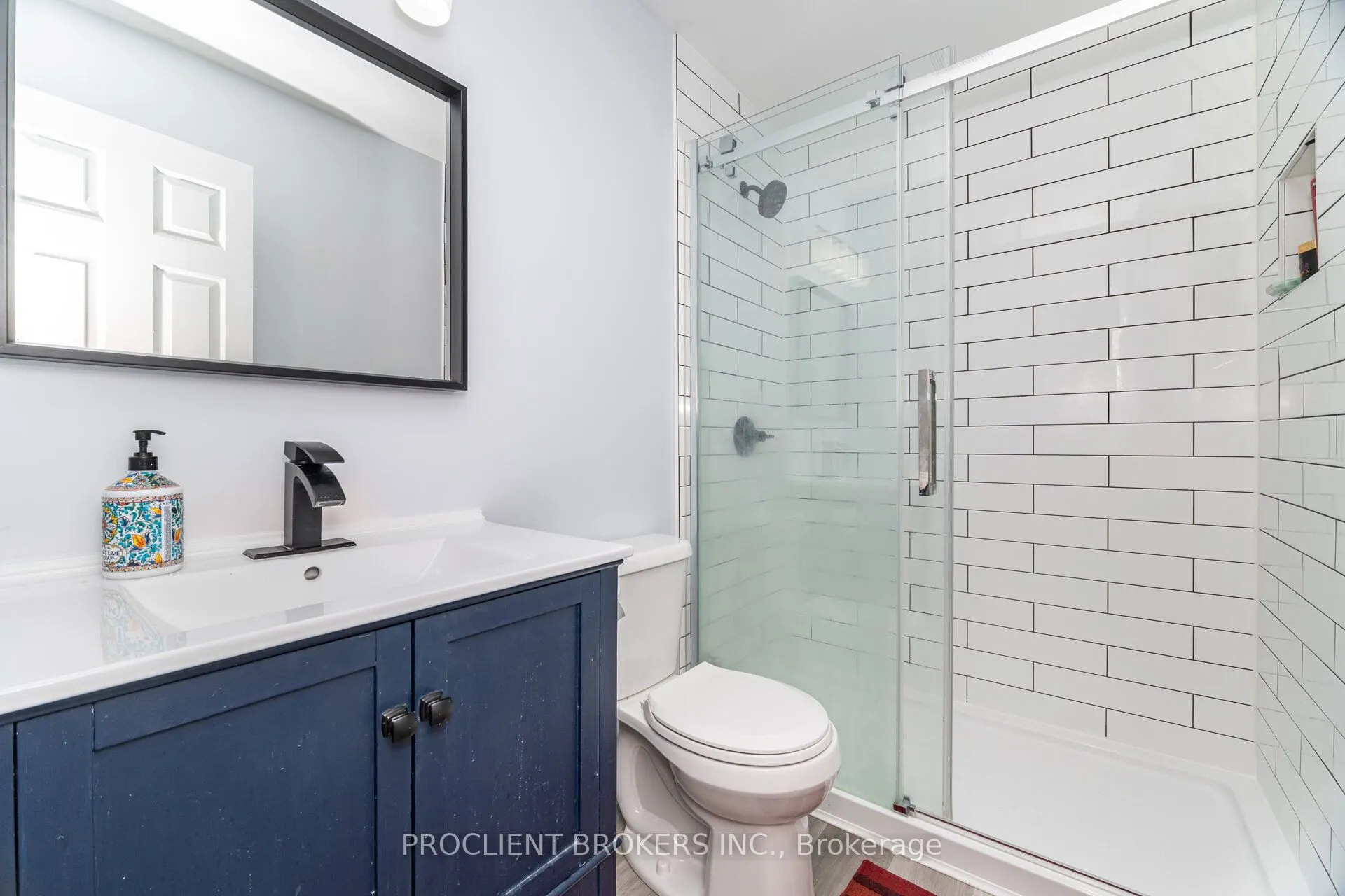 4 BRIARSDALE Crescent