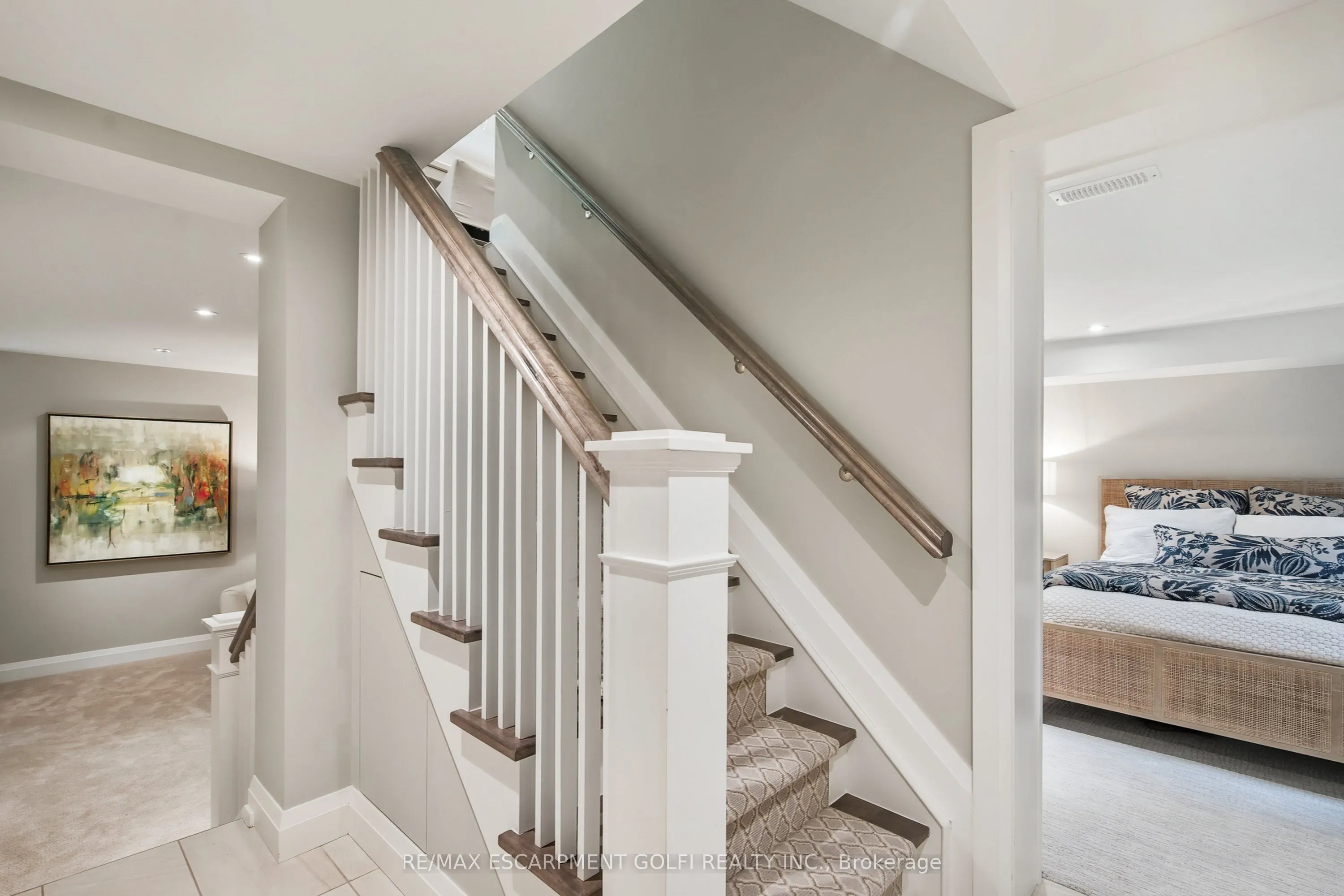 61 Oak Knoll Drive