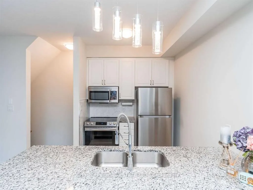 590 North Service Road, #76