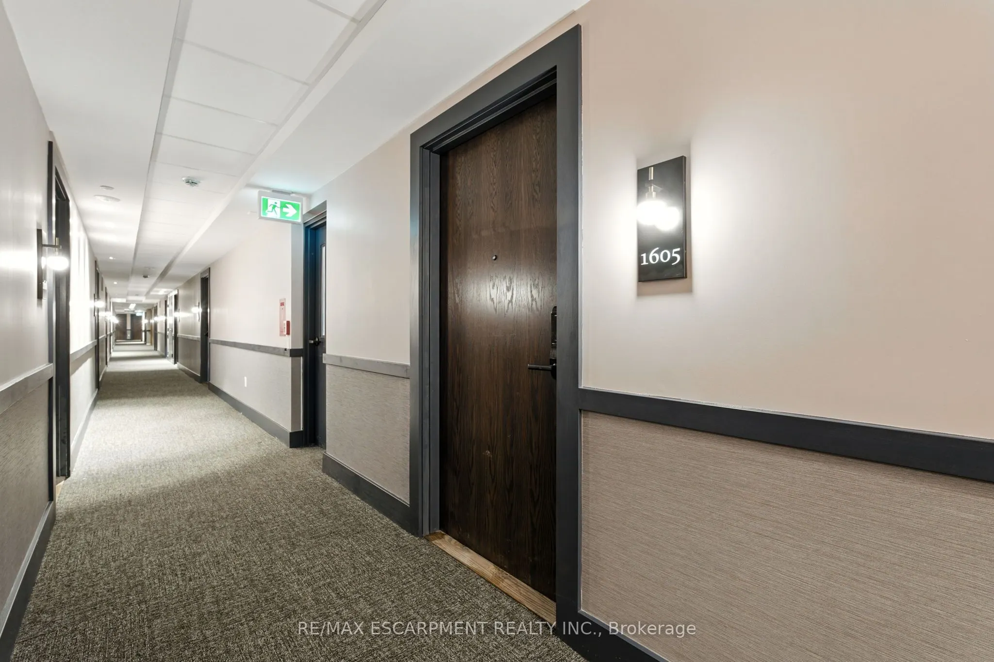 2782 Barton Street E, #1605
