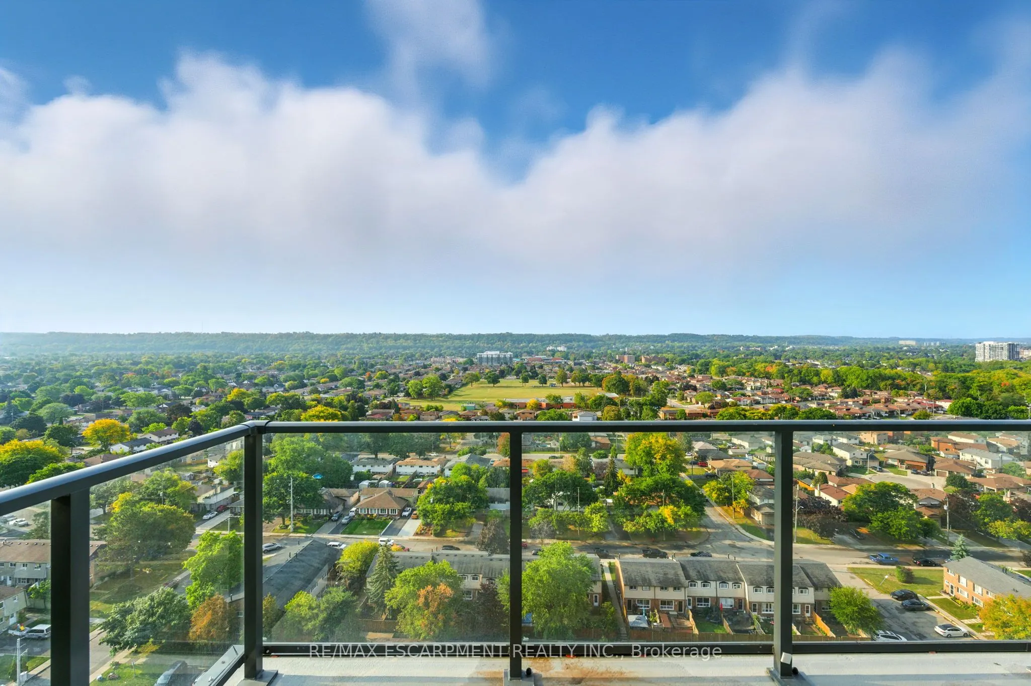 2782 Barton Street E, #1605