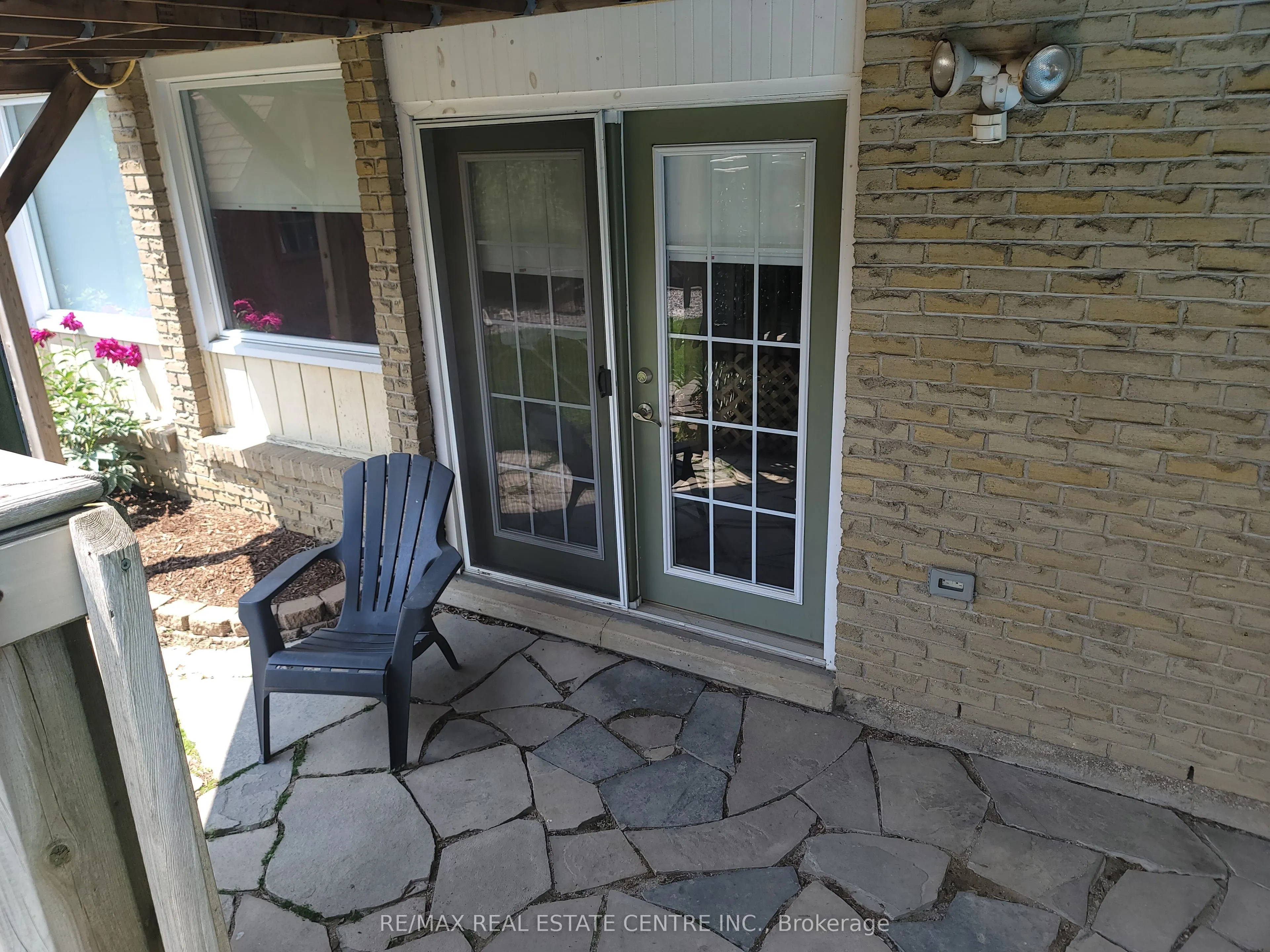 47 Manor Drive