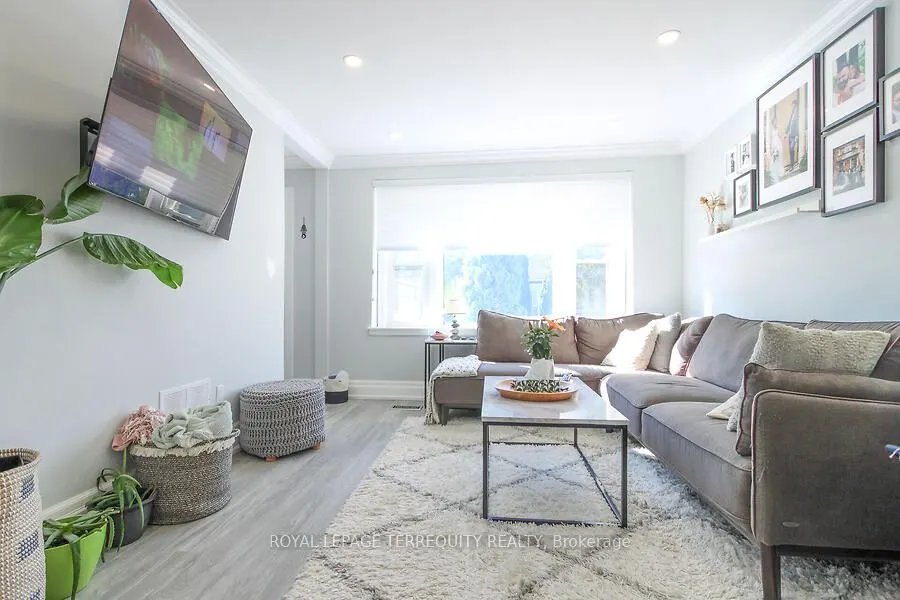 153 East 16th Street