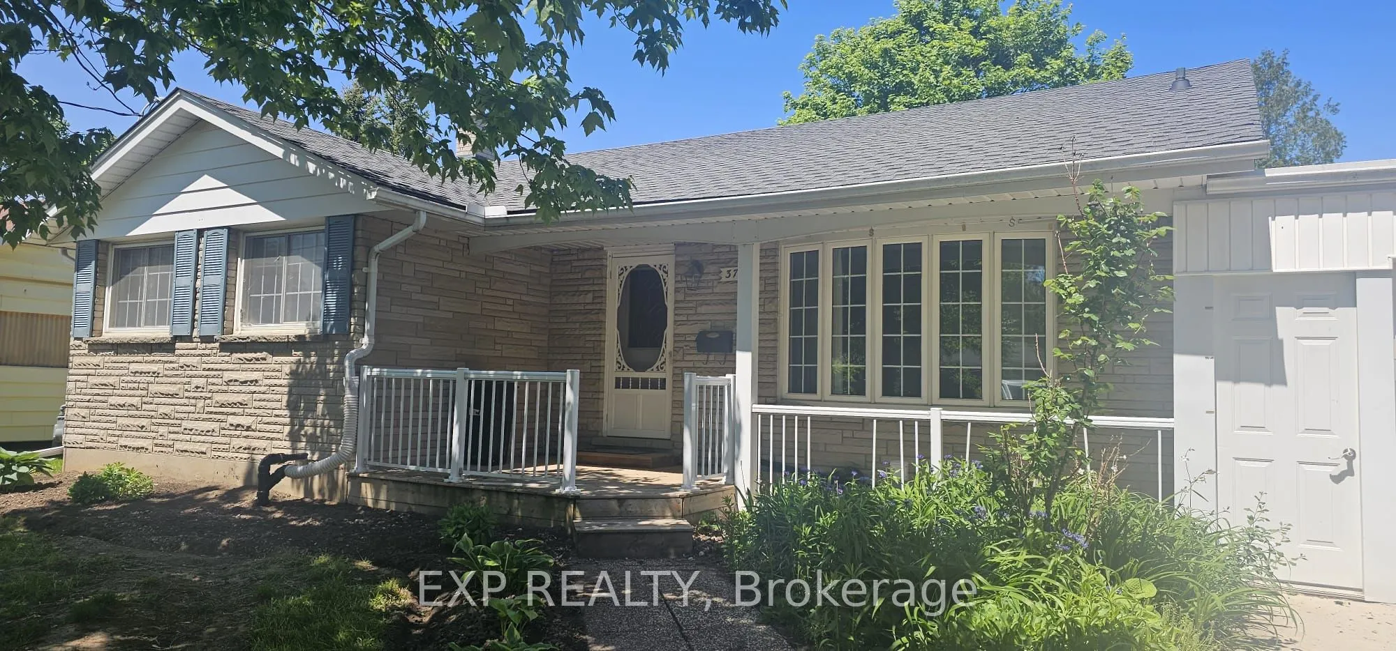 370 Greenbrook Drive