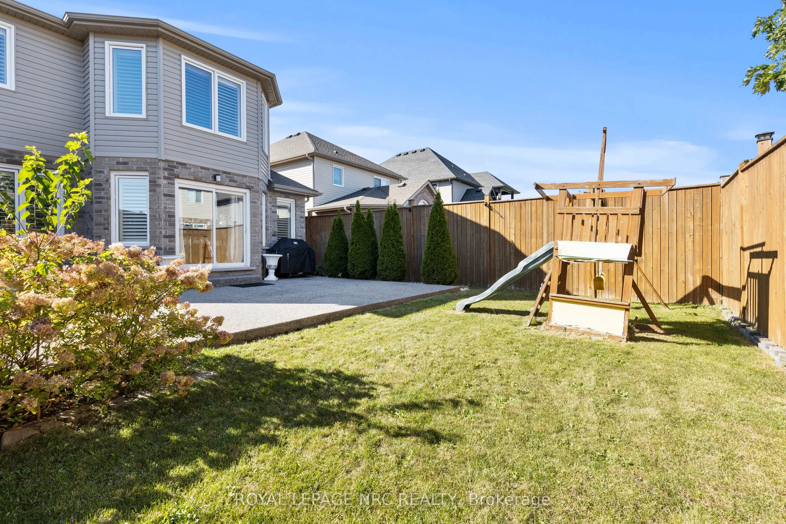 6058 Ernest Crescent