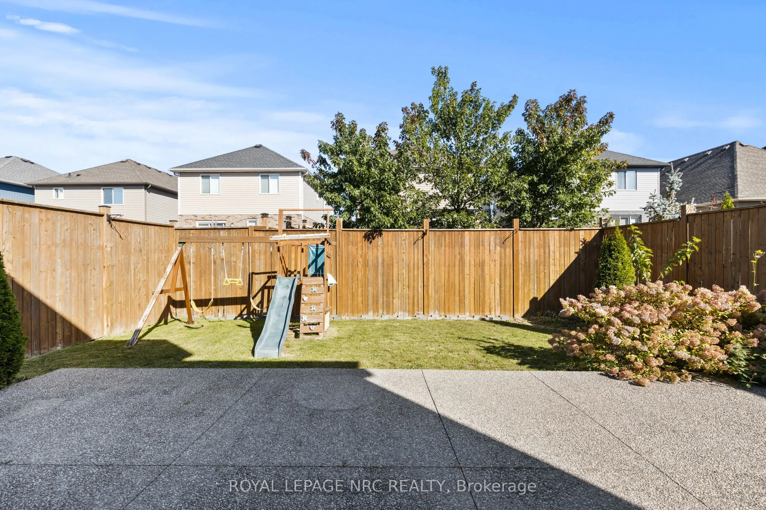 6058 Ernest Crescent