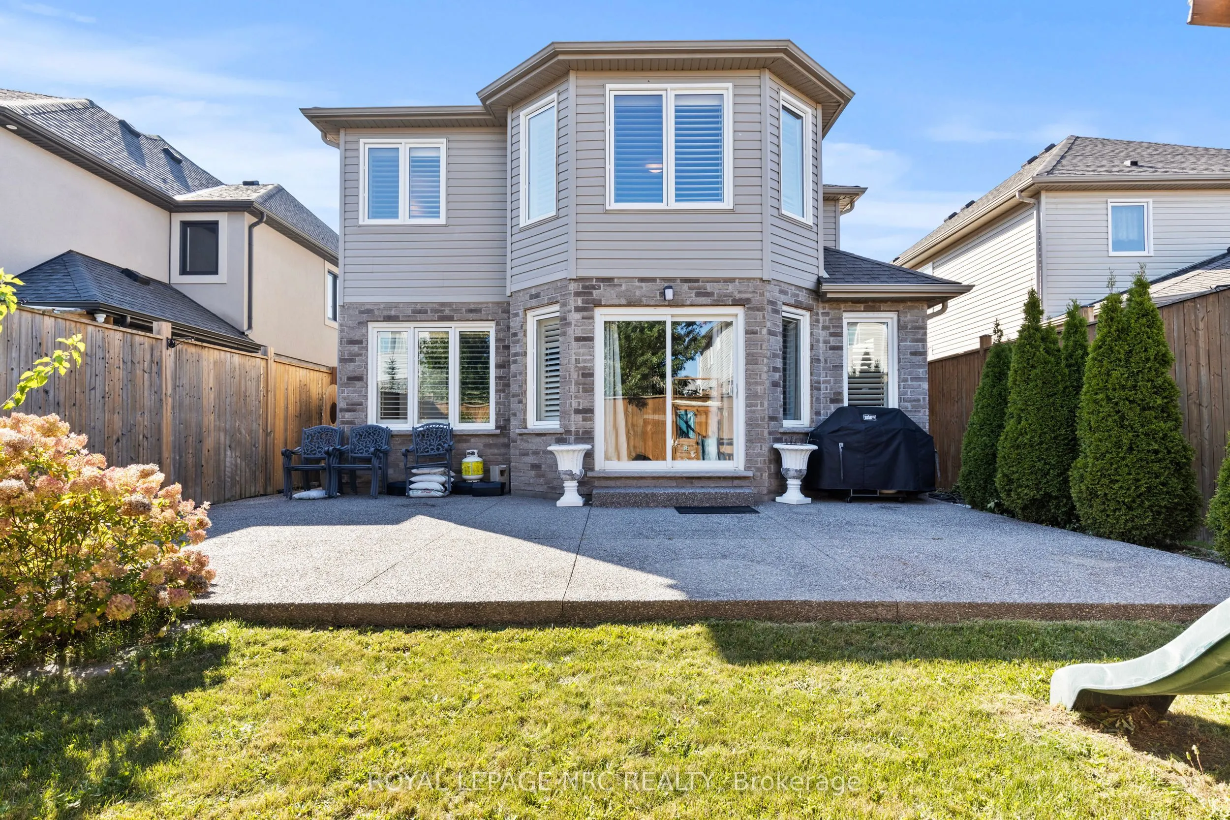 6058 Ernest Crescent