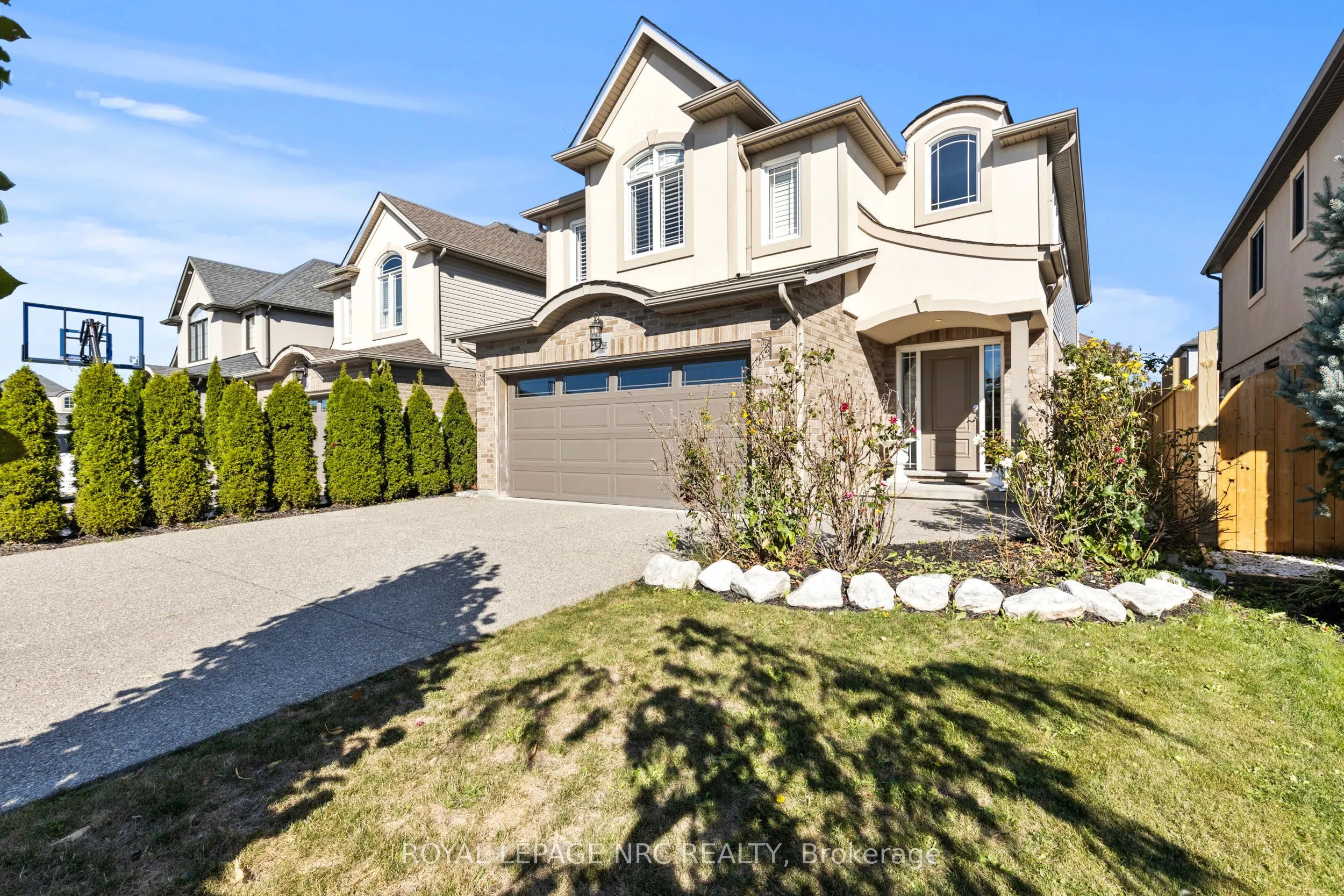 6058 Ernest Crescent