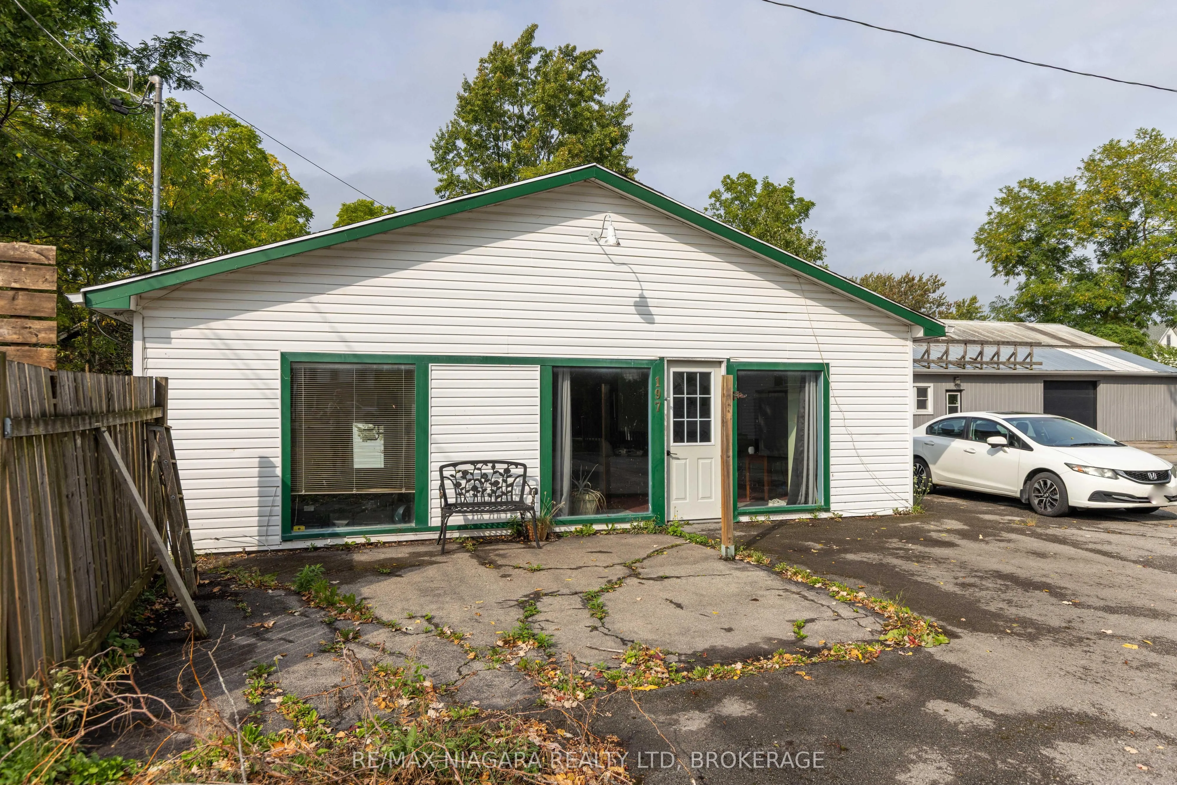 197-199 Ridge Road N