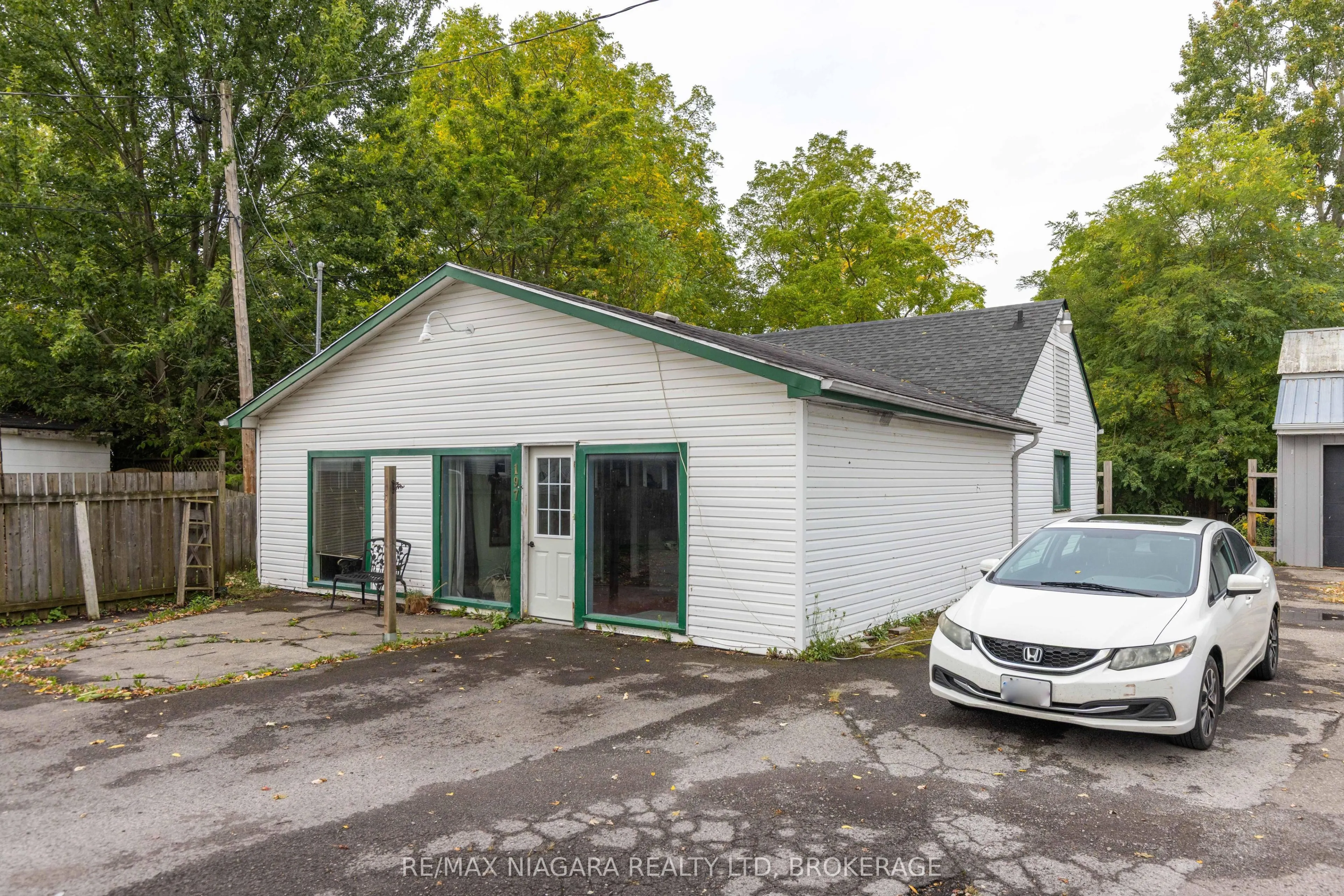 197-199 Ridge Road N