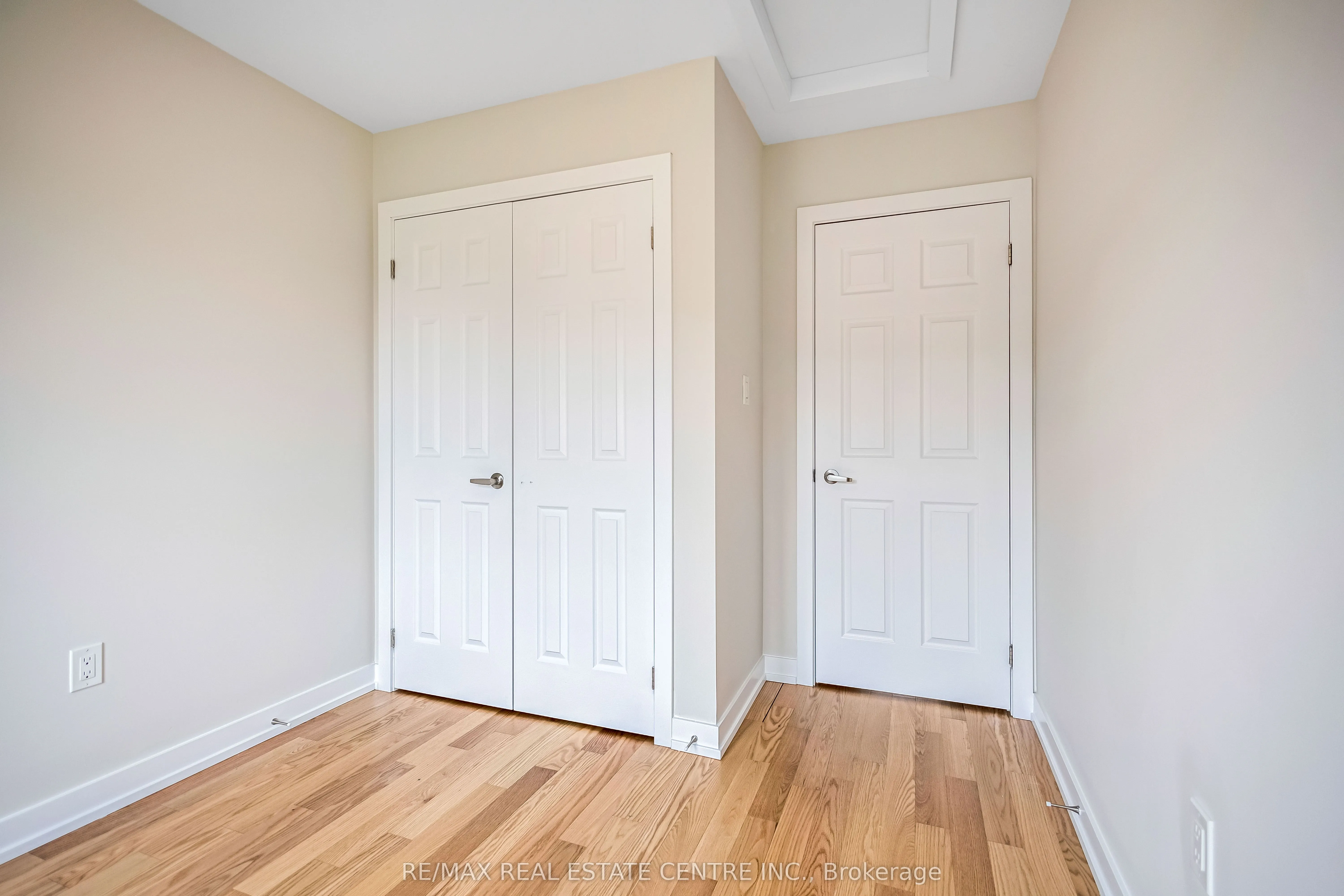 19 Baskett Street