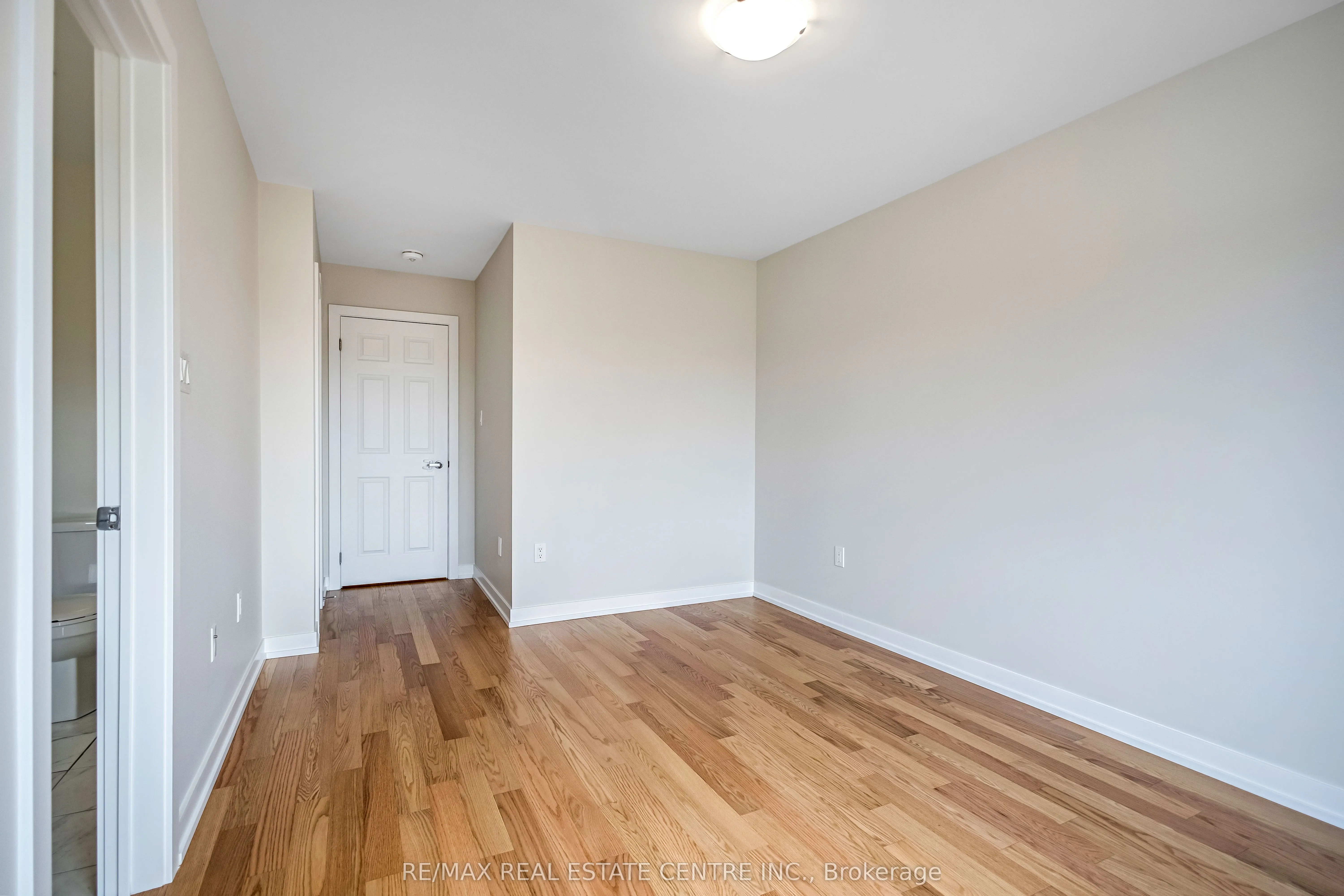 19 Baskett Street