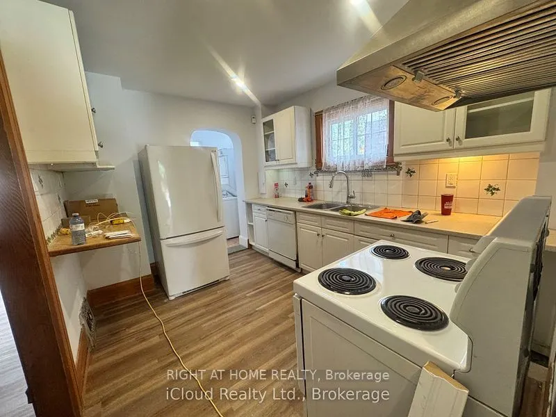 1395 Dougall Avenue, #1