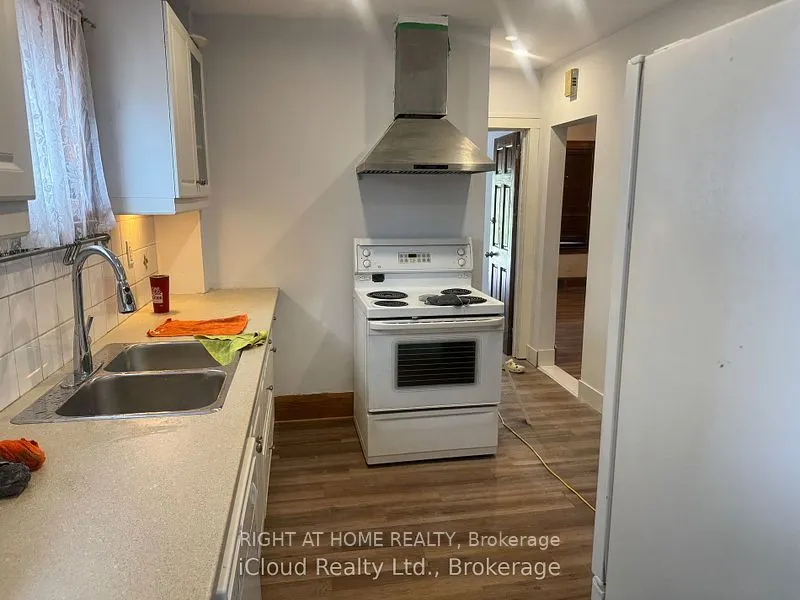 1395 Dougall Avenue, #1