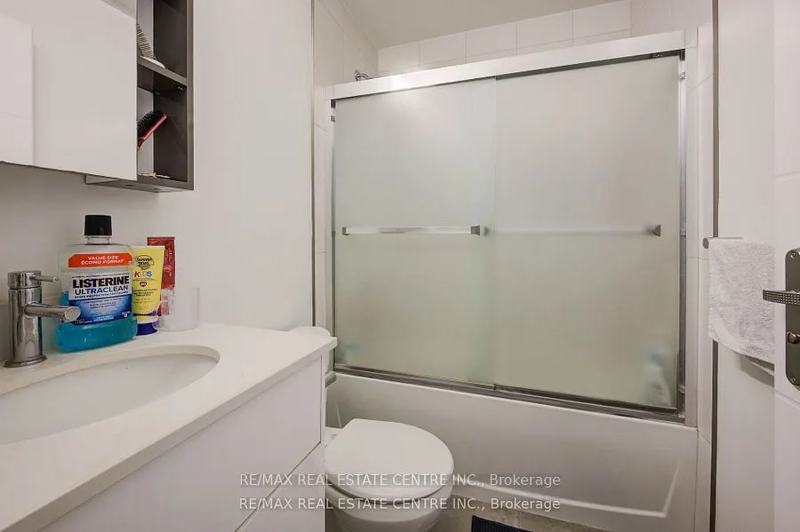60 Frederick Street, #1809