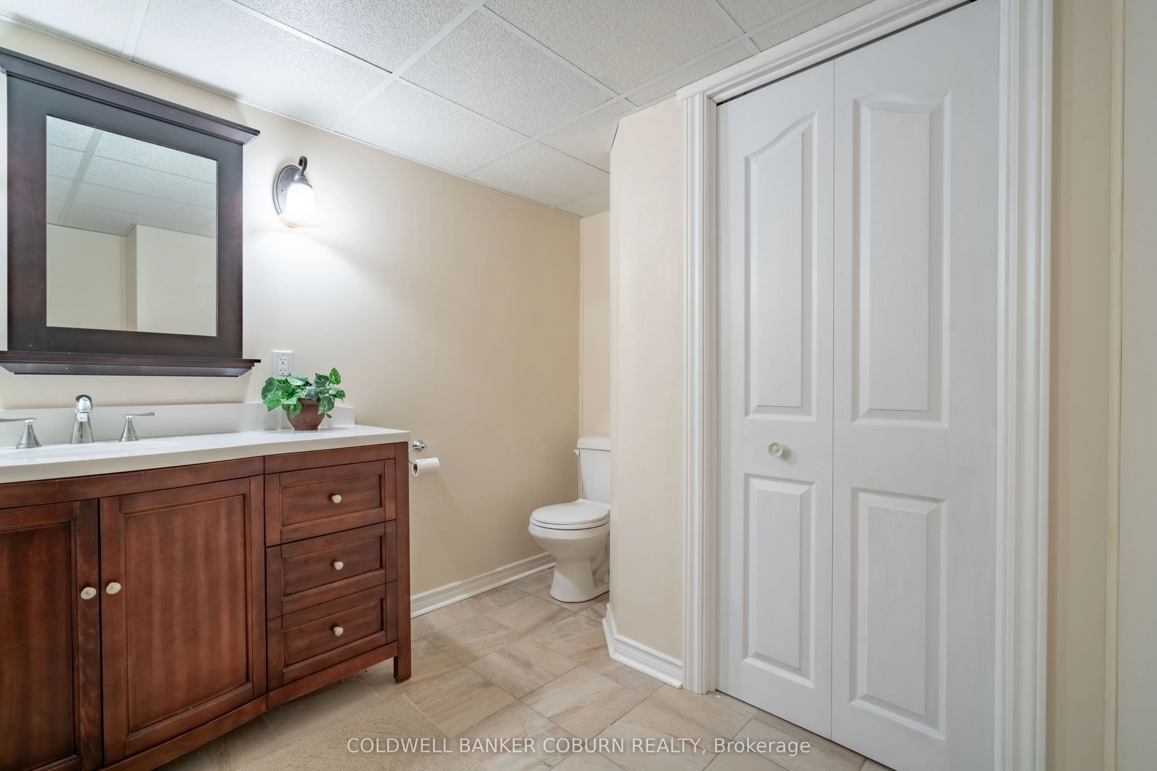 72 Dr Gordon Crescent